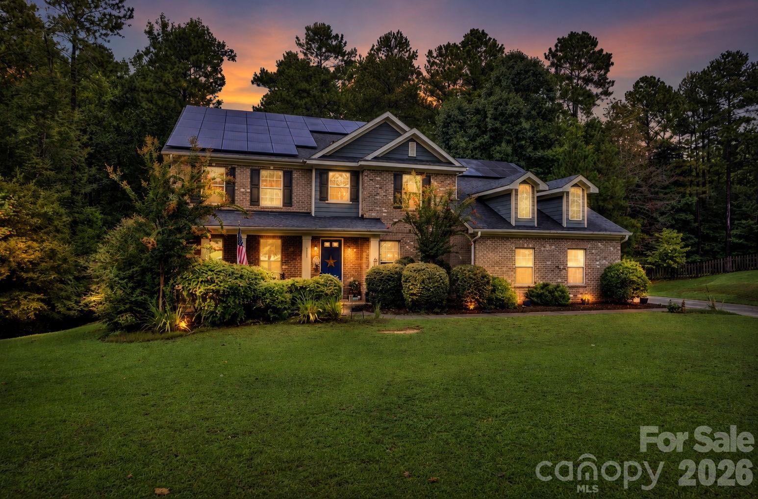 Single Family Residence at 111 St Sophia Court, Mooresville, photo 3 of 35