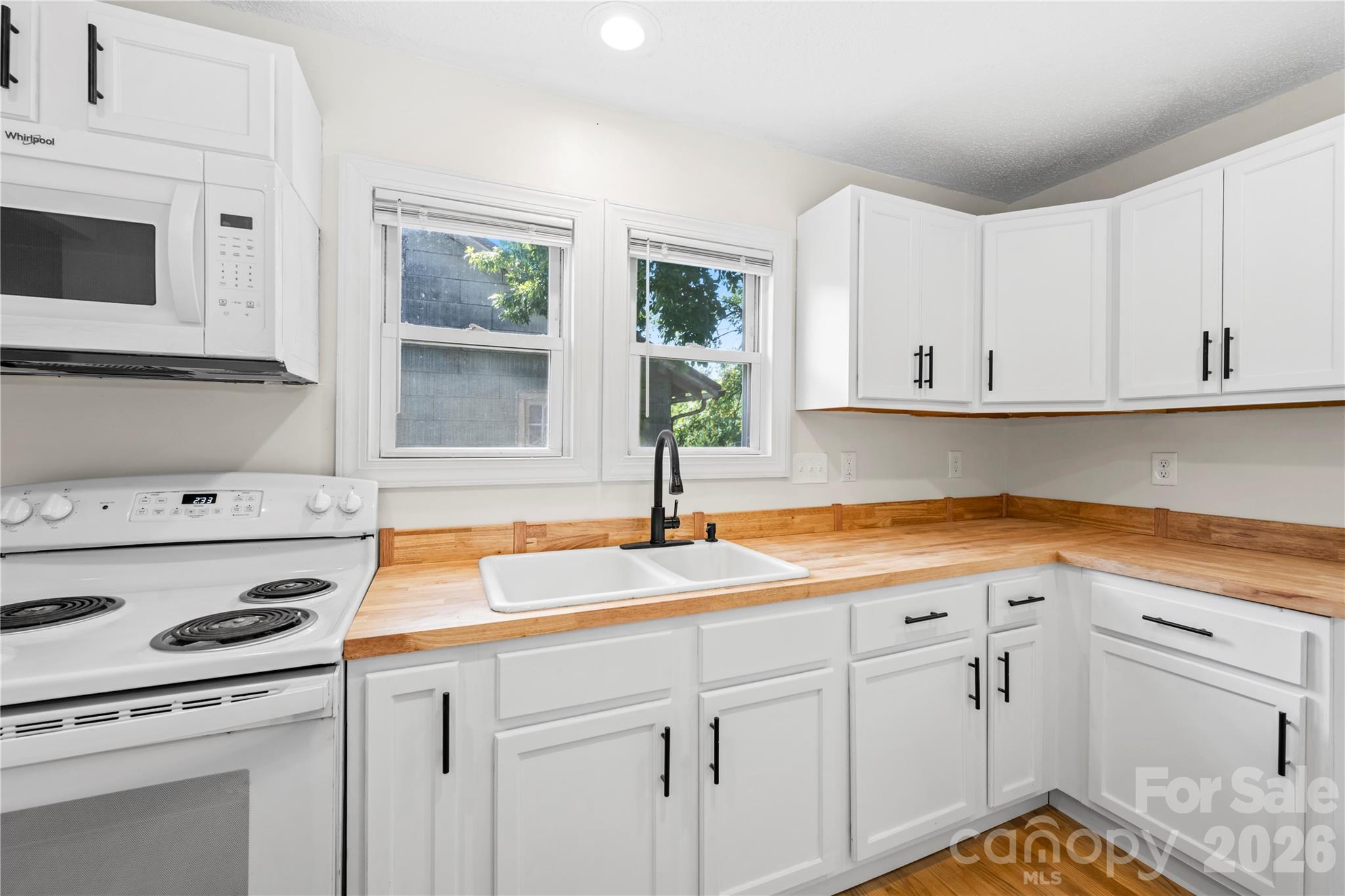 Single Family Residence at 142 Substation Road, Canton, photo 10 of 25