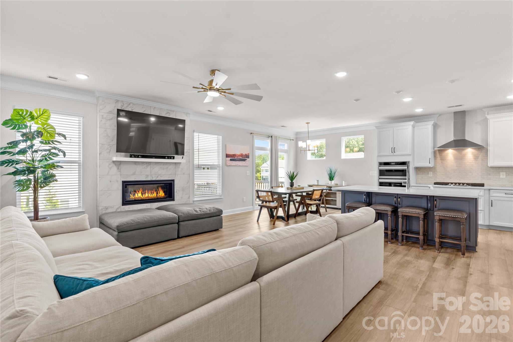 Great Room/Kitchen - 116 Summerhill Drive, Mooresville
