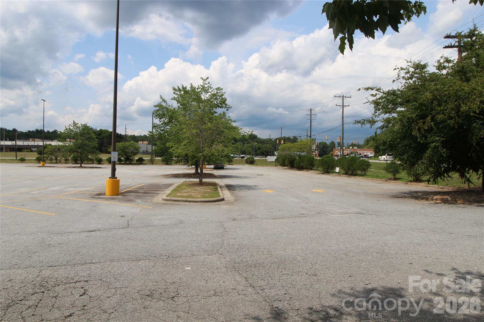 Retail at 2025 Morganton Boulevard SW, Lenoir, photo 4 of 9