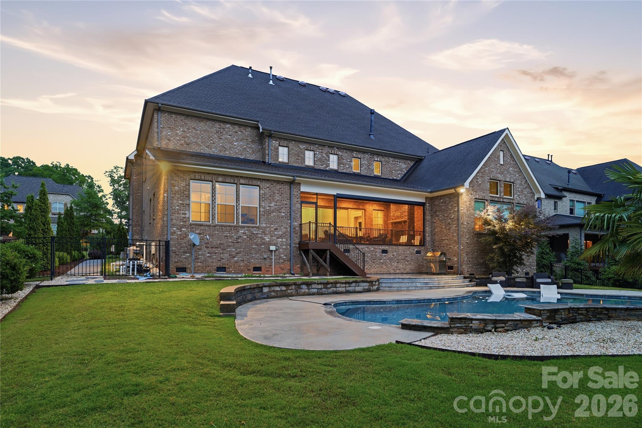Single Family Residence at 1016 Ladera Drive, Waxhaw, photo 5 of 48