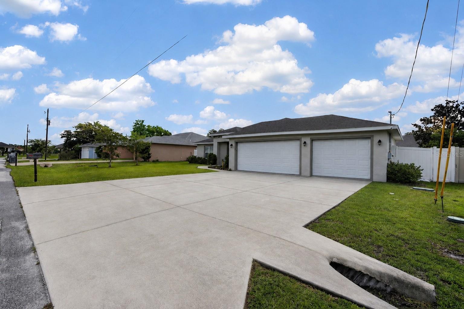 Single Family Residence at 5 LYNTON PL, PALM COAST, photo 4 of 48