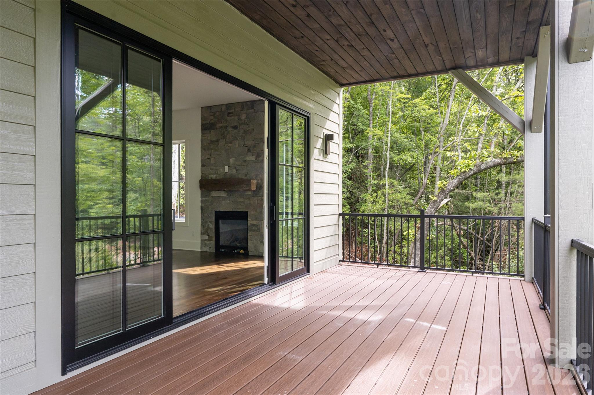 Main level deck - 58 Blackgum Court, Hendersonville