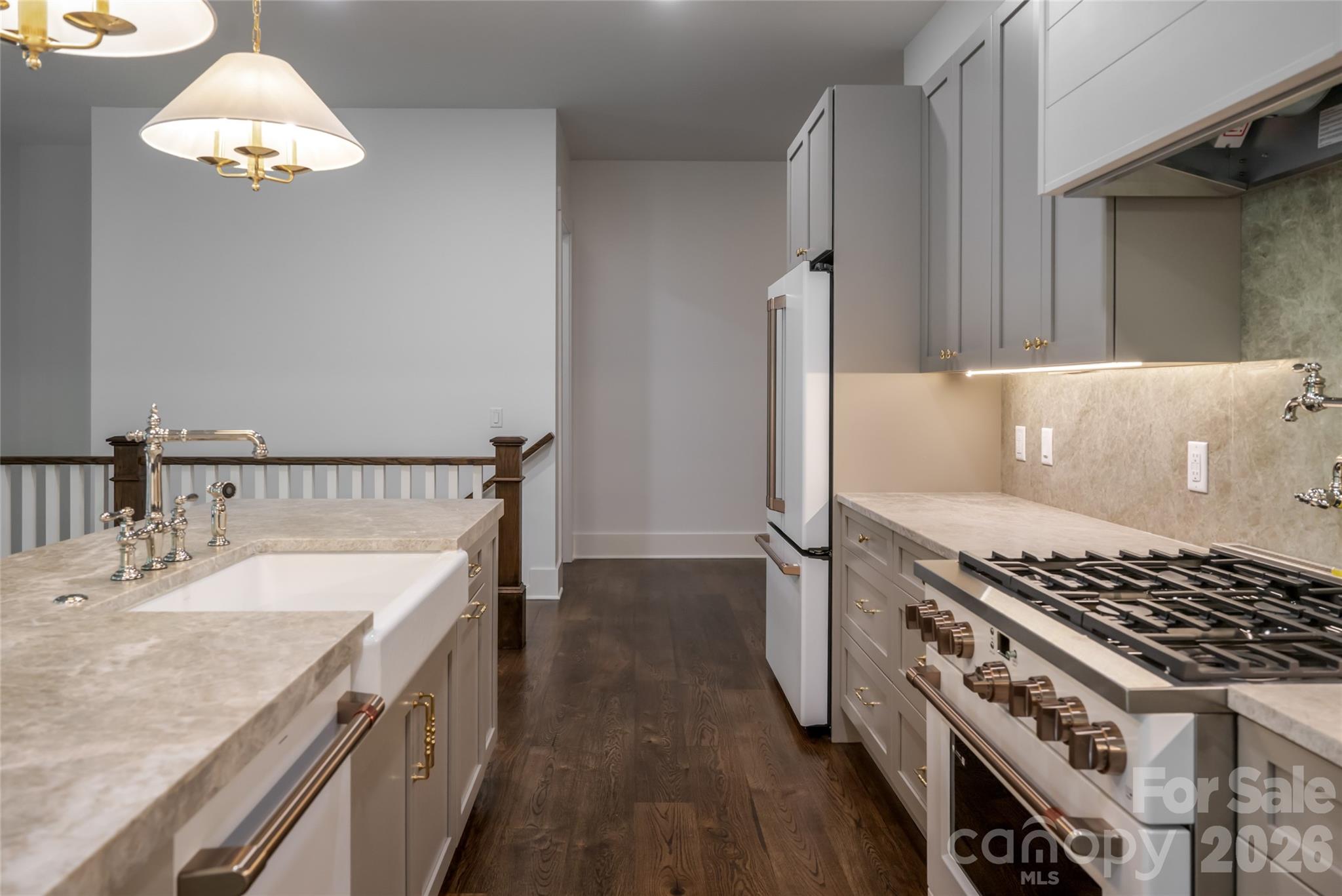 Kitchen - 58 Blackgum Court, Hendersonville