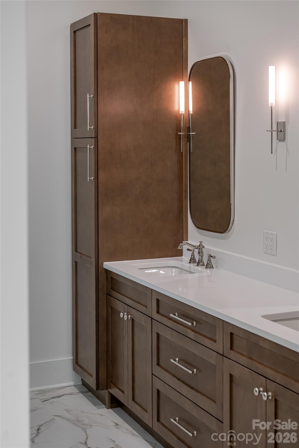 Primary ensuite - 58 Blackgum Court, Hendersonville