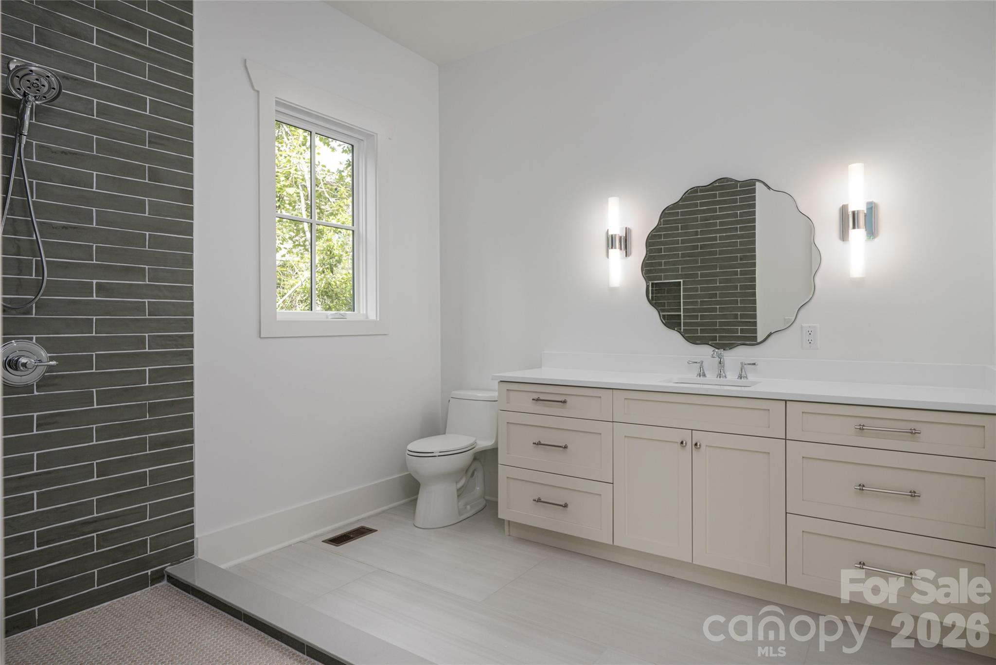 Lower full bathroom 2 - 58 Blackgum Court, Hendersonville