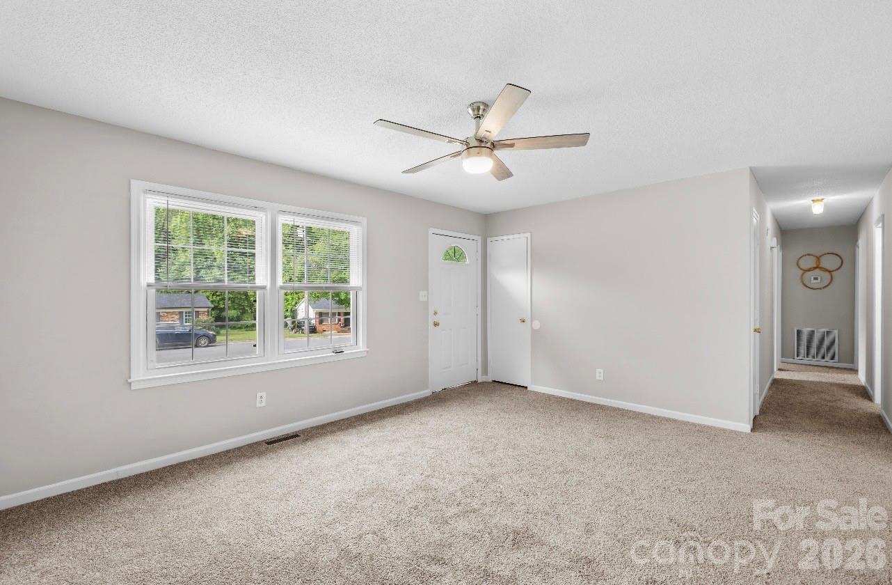 Single Family Residence at 1812 Alpine Drive, Kings Mountain, photo 4 of 17