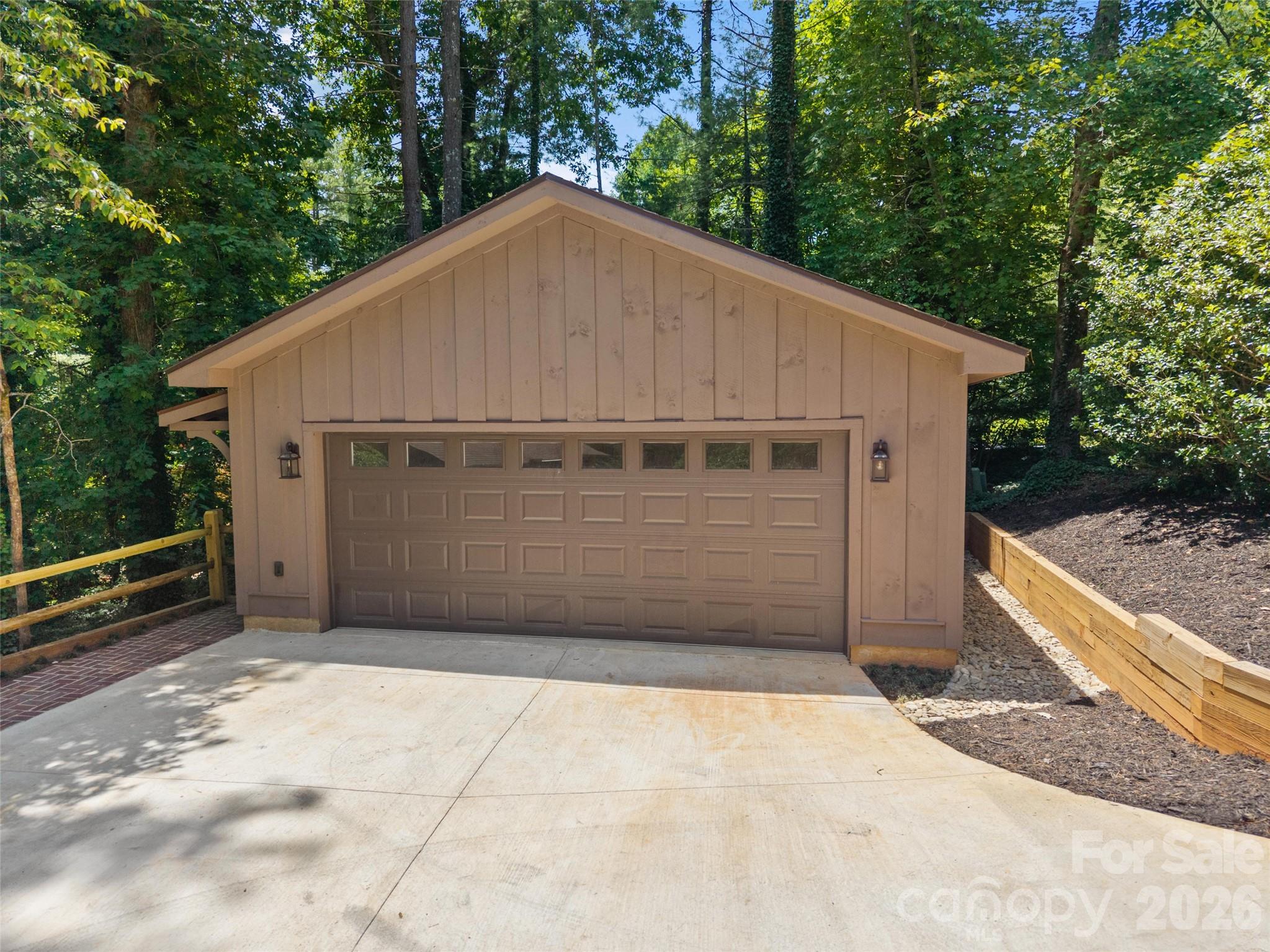 Detached Double Garage - 3 Westbridge Drive, Hendersonville