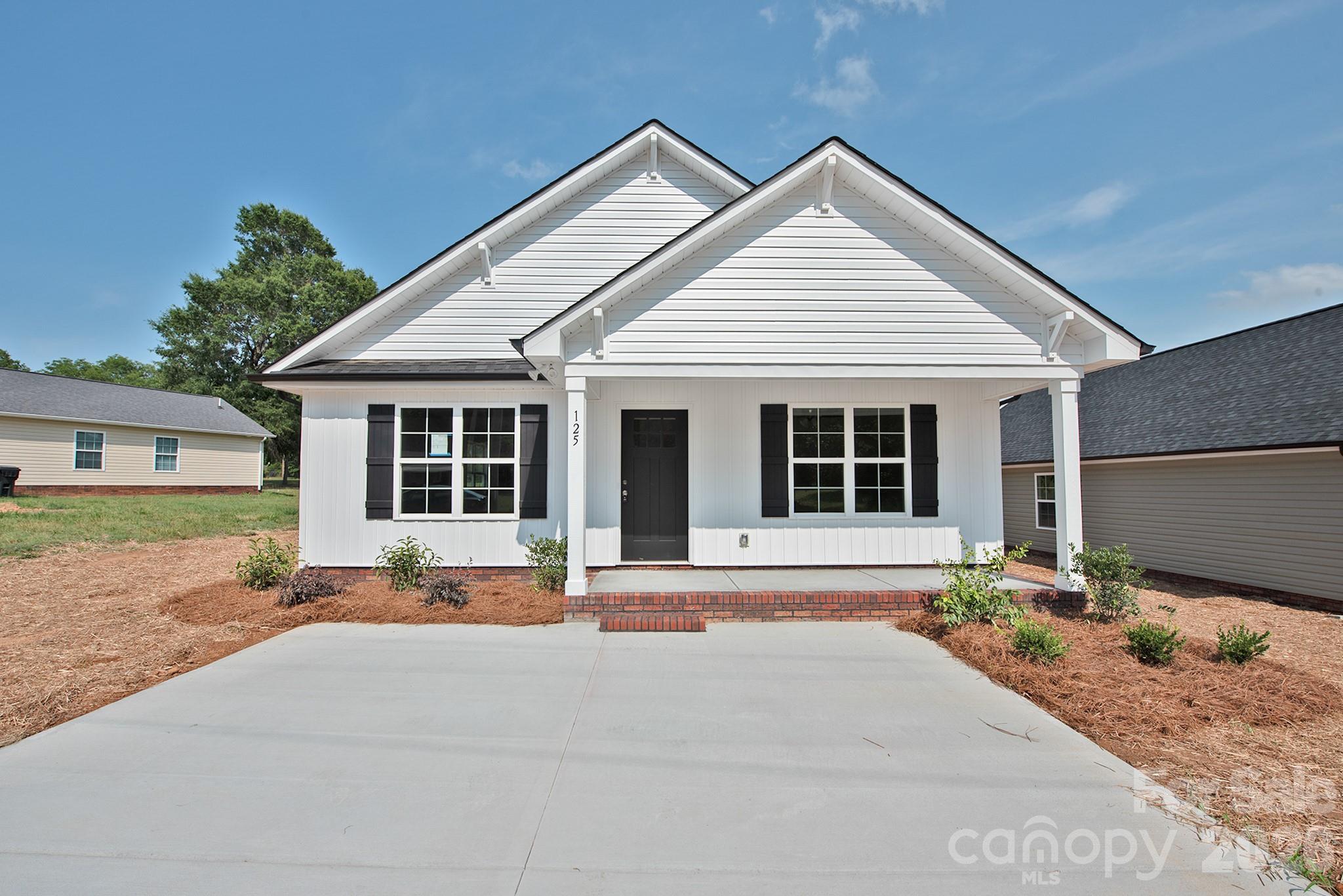Single Family Residence at 125 S Beaver Street, Landis, photo 3 of 26