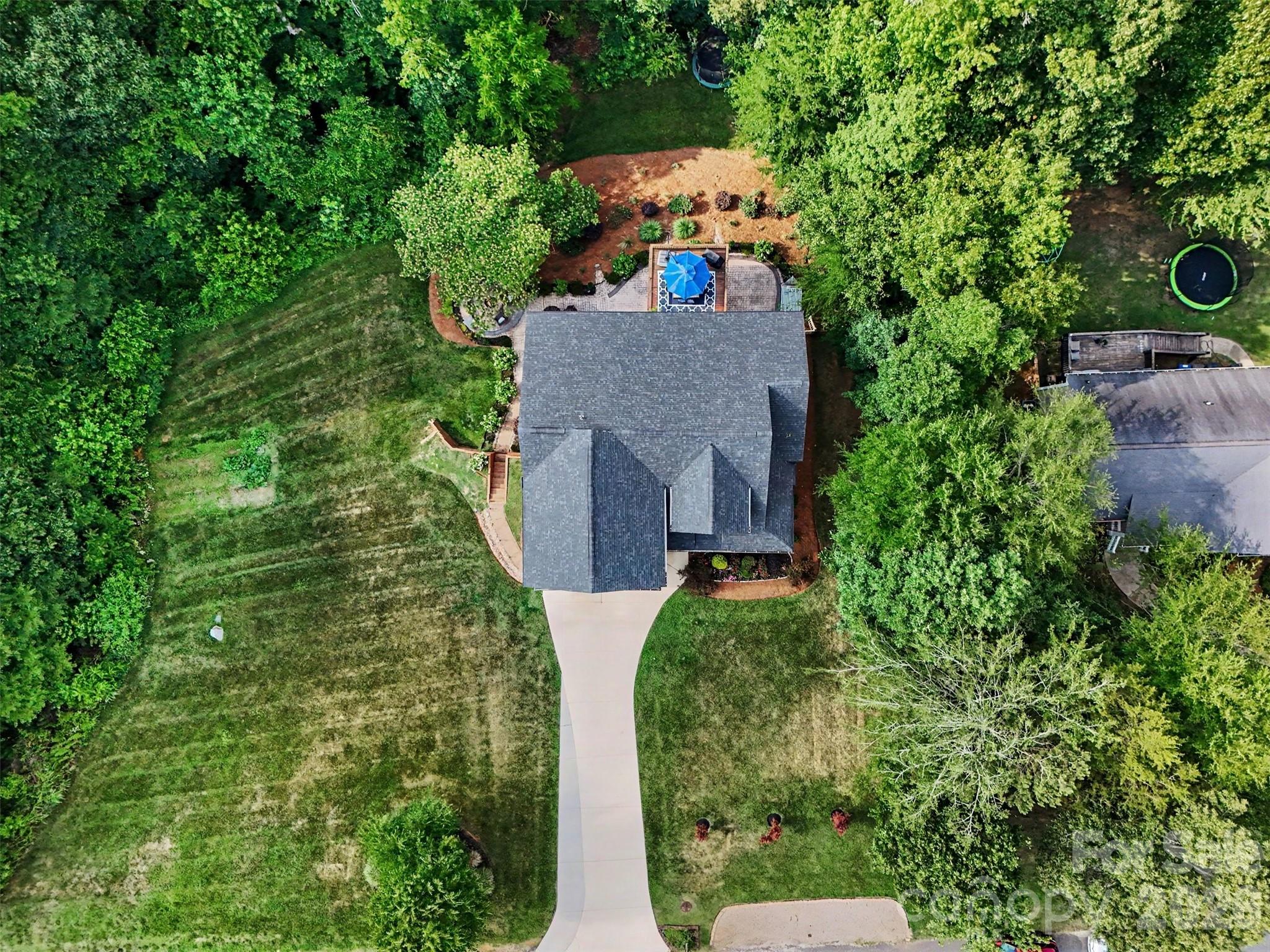 Tons of privacy! - 155 Wood Acre Drive, Mooresville