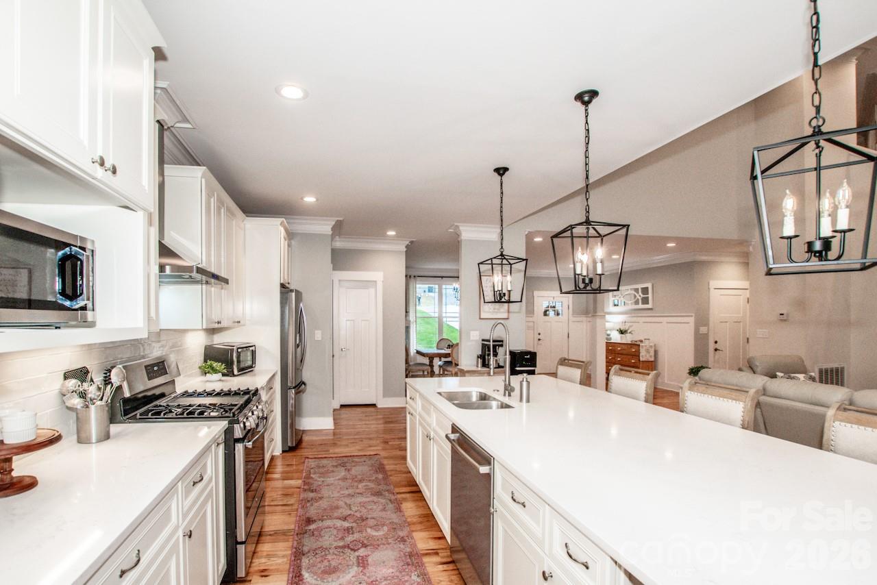 Perfect for large gatherings - 155 Wood Acre Drive, Mooresville
