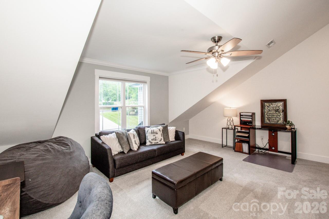 Oversized upstairs bonus room - 155 Wood Acre Drive, Mooresville