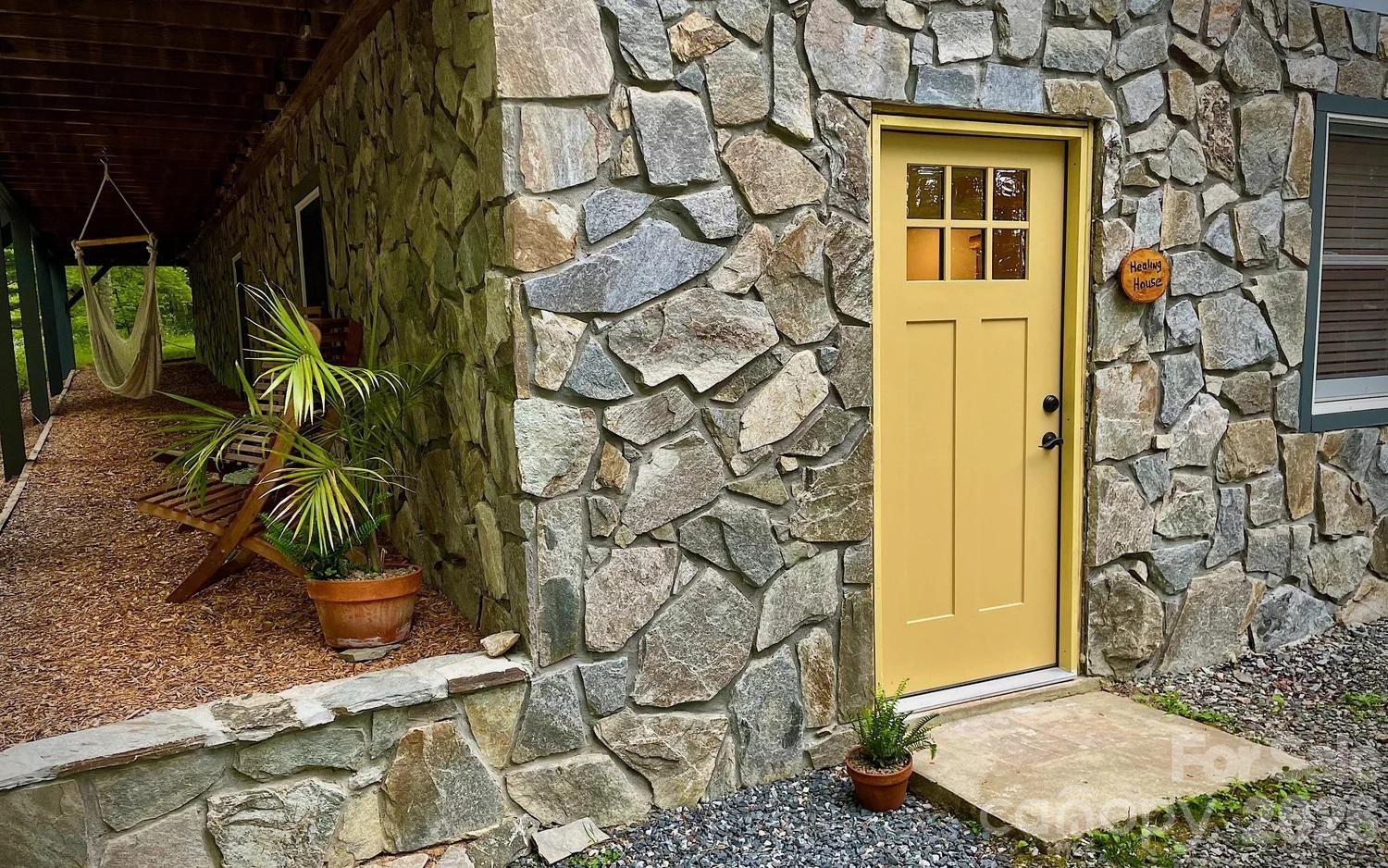 Single Family Residence at 700 Norton Fork Road, Hot Springs, photo 10 of 20