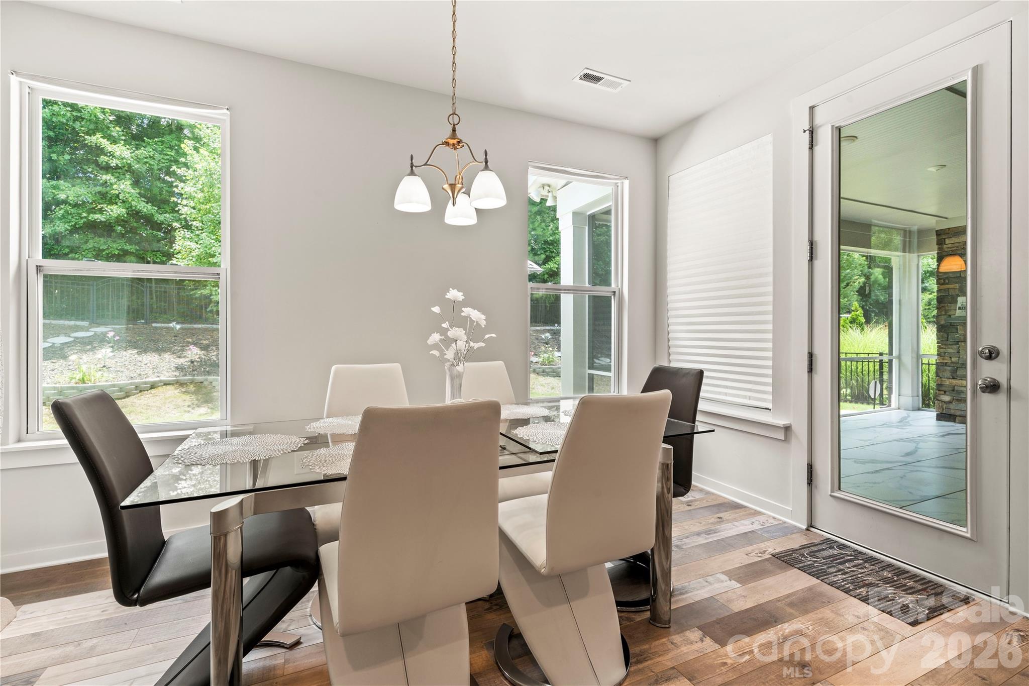Single Family Residence at 720 Yellow Jessamine Drive, Clover, photo 15 of 38