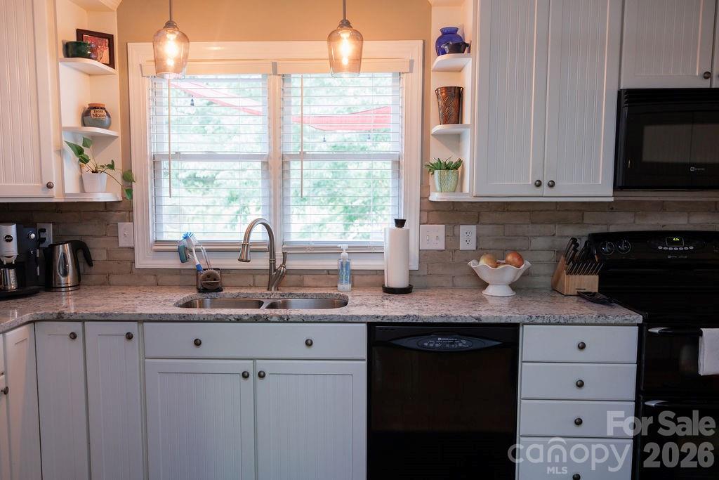 Kitchen window - 119 Country Meadow Lane, Kings Mountain