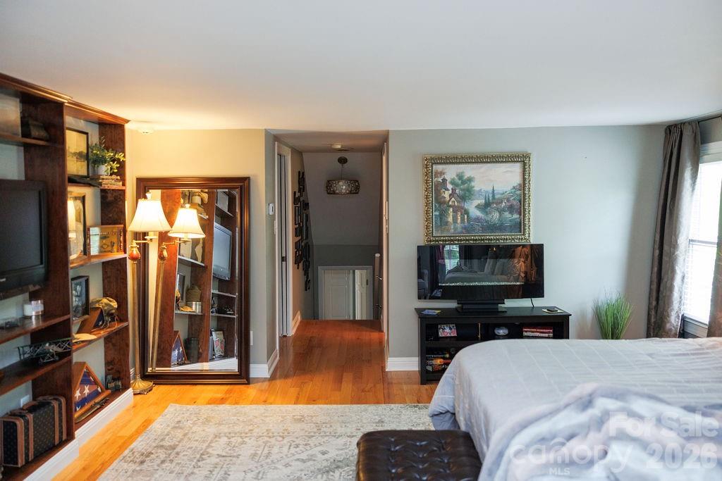 Spacious primary bedroom - 119 Country Meadow Lane, Kings Mountain