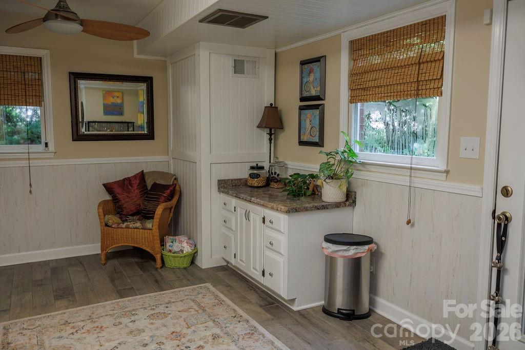 Spacious laundry and mudroom room - 119 Country Meadow Lane, Kings Mountain