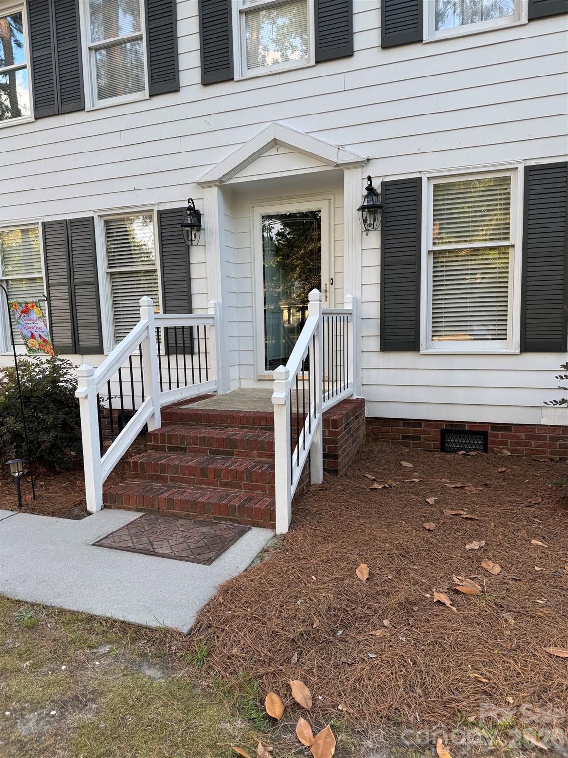 ** 6/30 - NEW Front Railing - 12760 Woodbridge Drive, Laurinburg