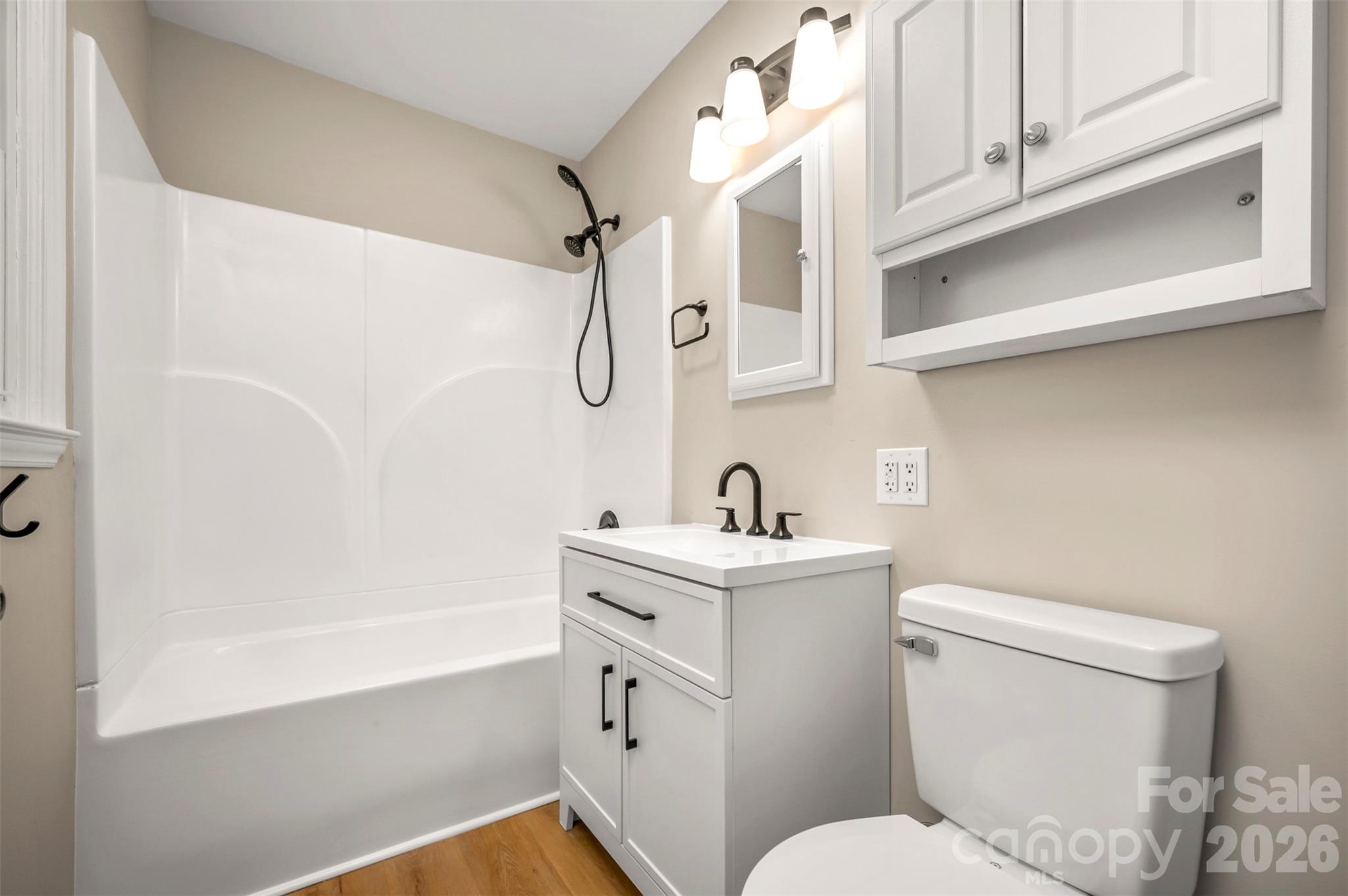 Primary Bathroom - 303 Elizabeth Avenue, Forest City