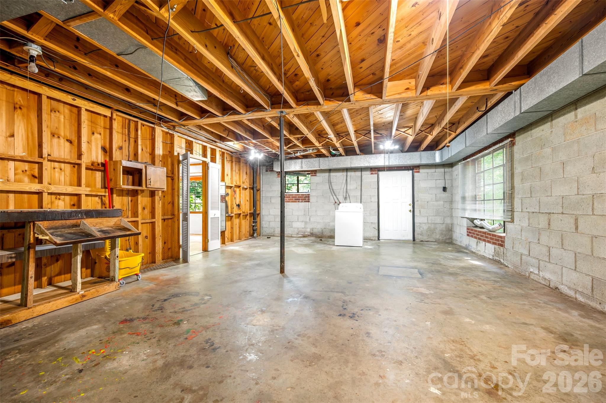 Storage - 303 Elizabeth Avenue, Forest City