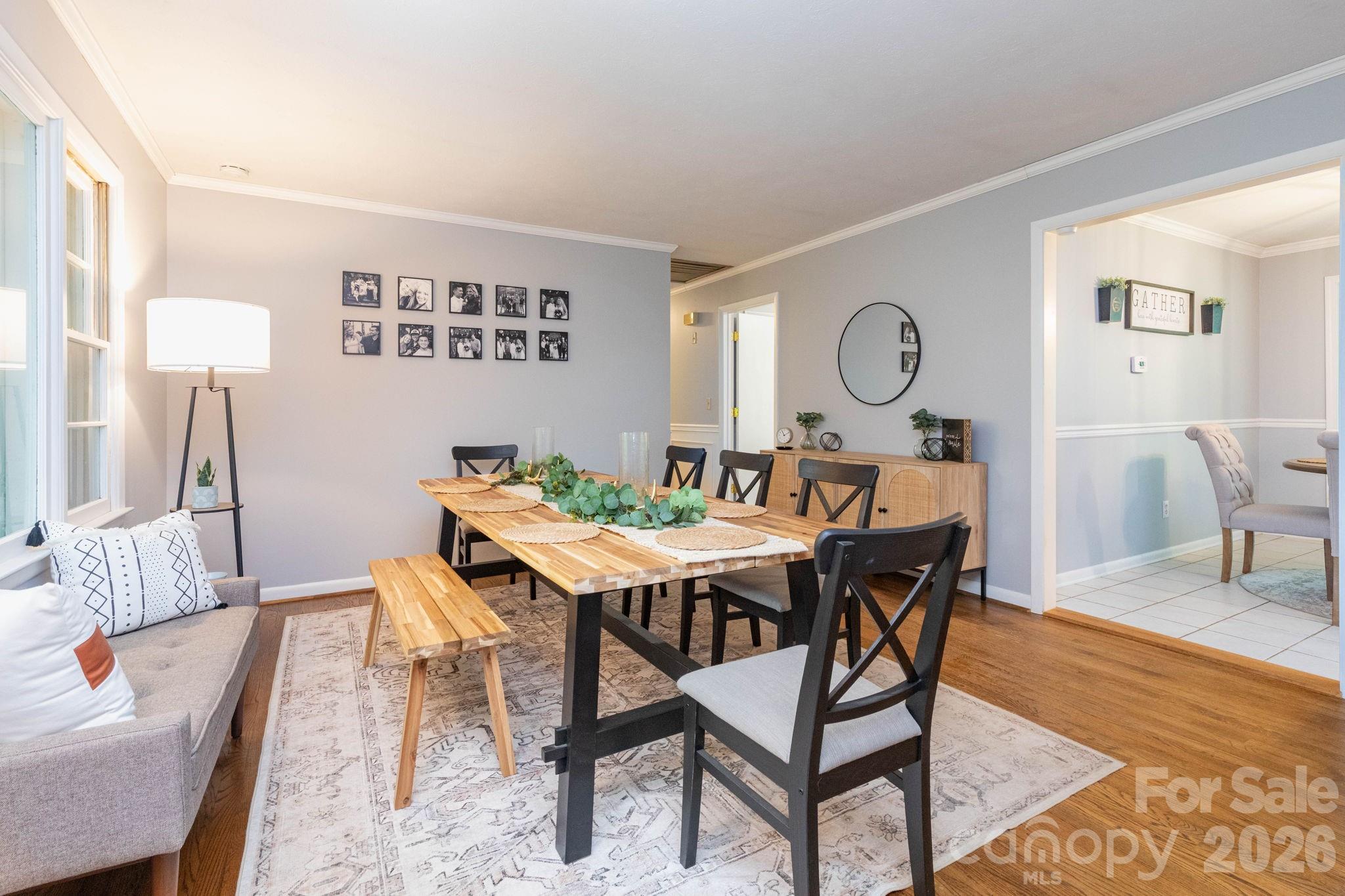 Multiple Sitting Areas - 936 Toxaway Drive, Hendersonville
