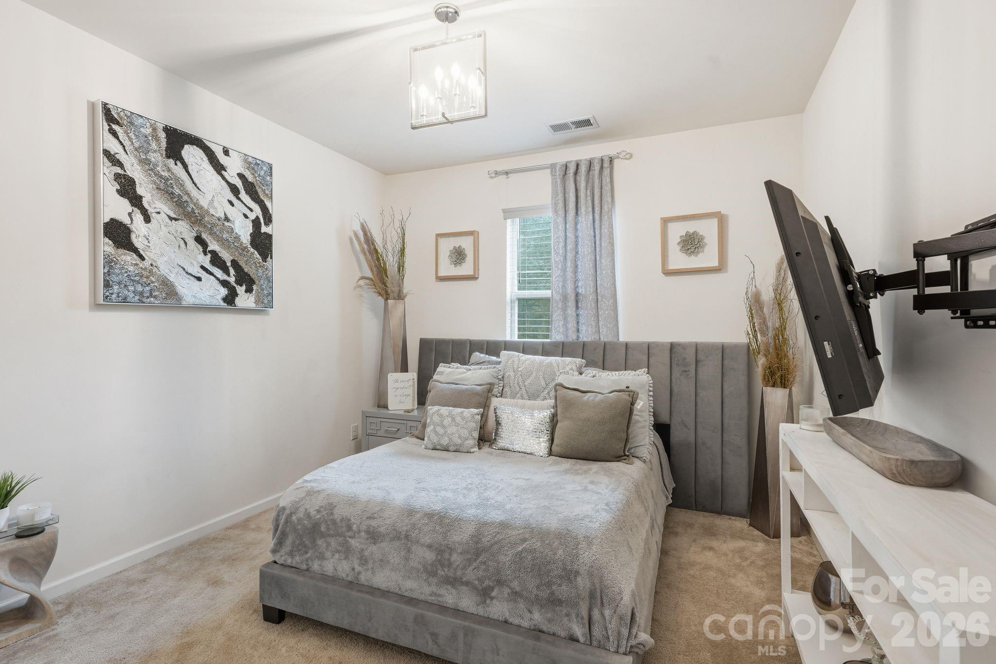 Main floor bedroom - 4870 Summerside Drive, Lake Wylie