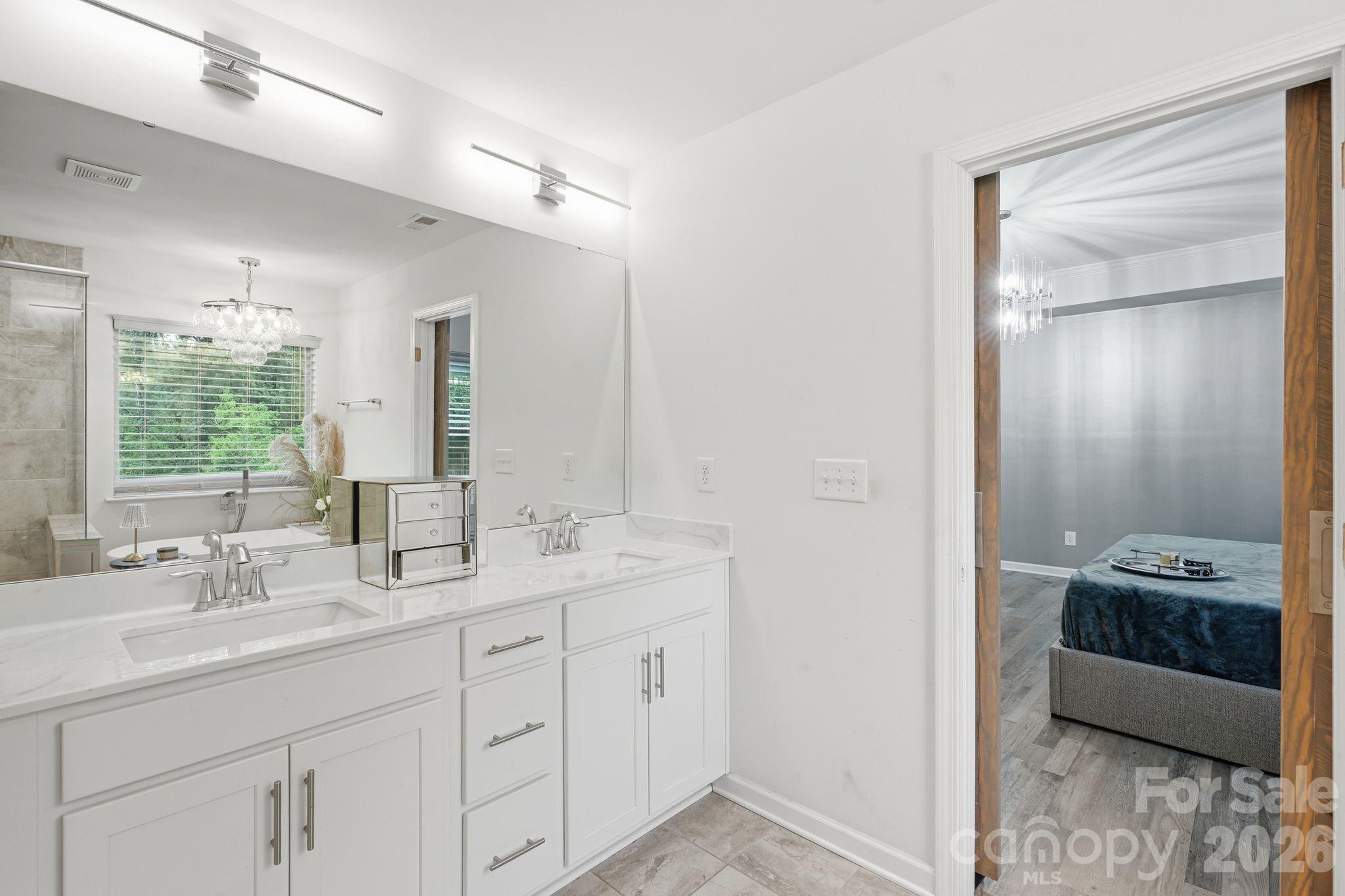 Master bath - 4870 Summerside Drive, Lake Wylie