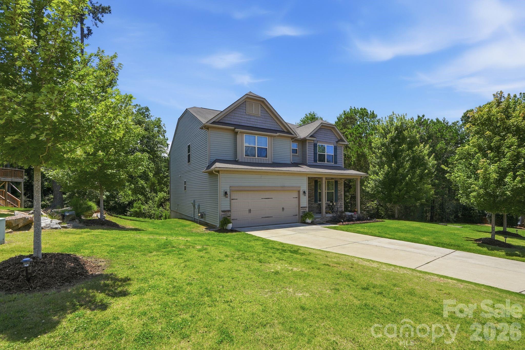 Front driveway - 4870 Summerside Drive, Lake Wylie
