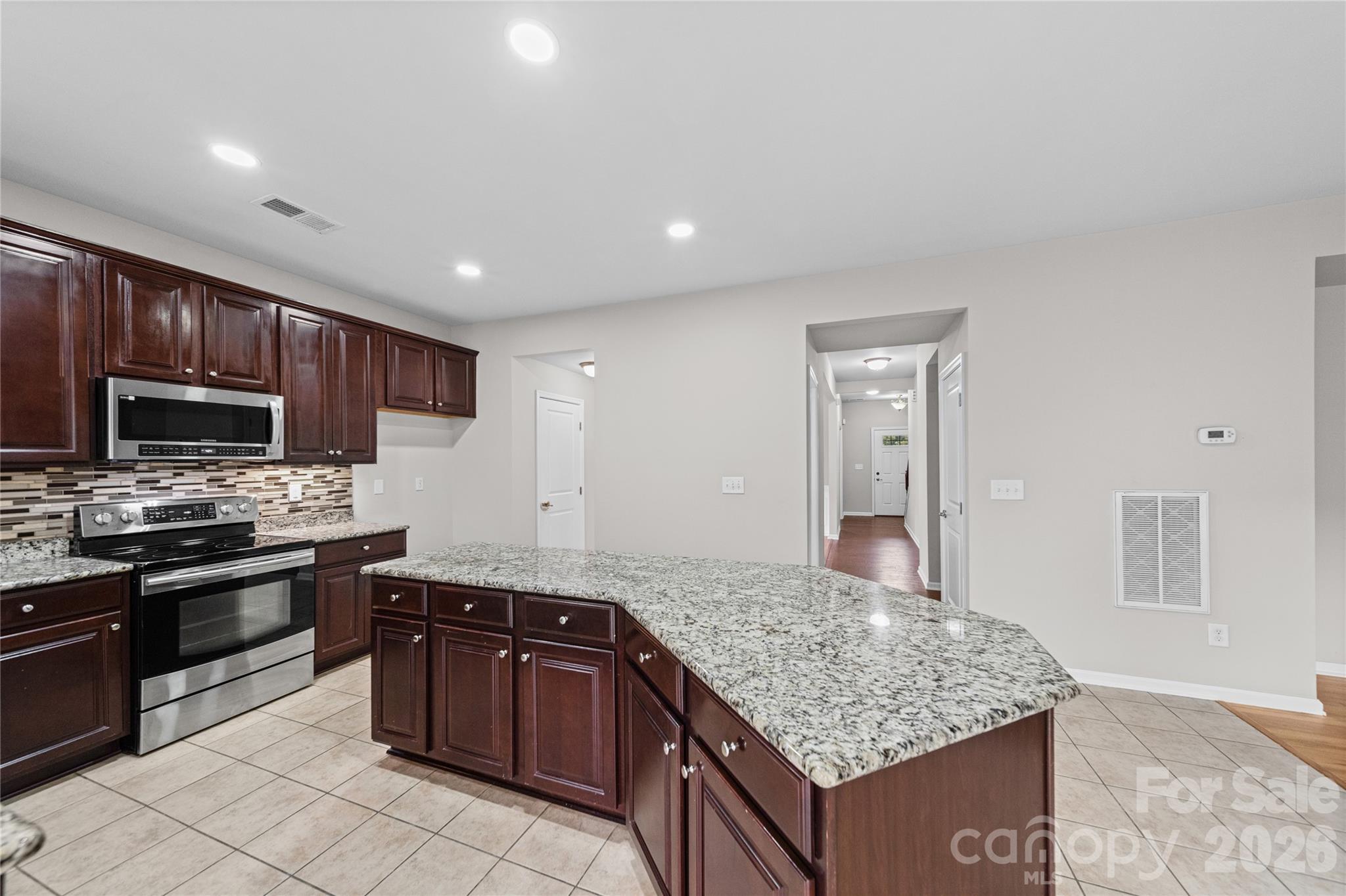 Single Family Residence at 3611 English Garden Drive, Gastonia, photo 6 of 22