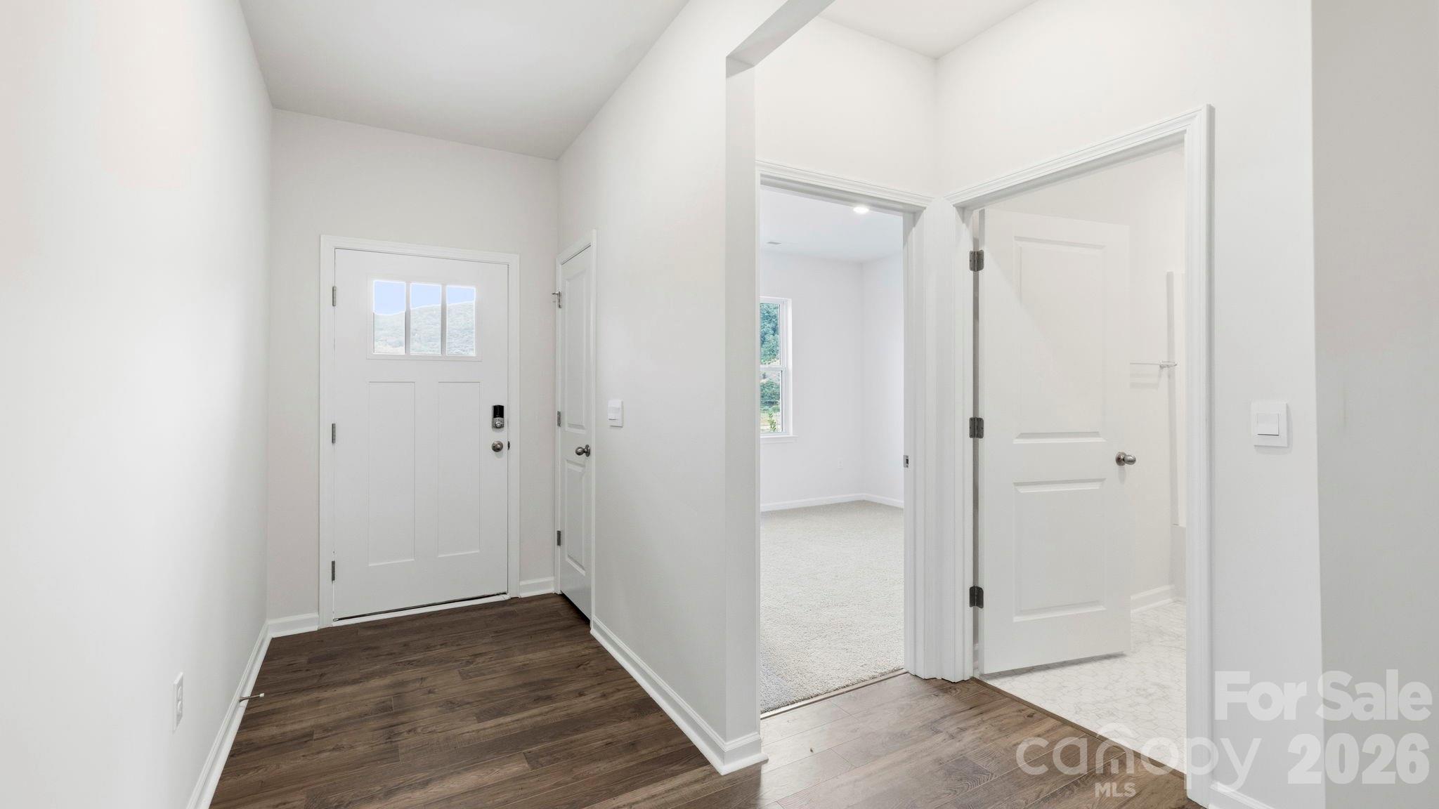 Single Family Residence at 111 Ridgehaven Drive, Waynesville, photo 6 of 33
