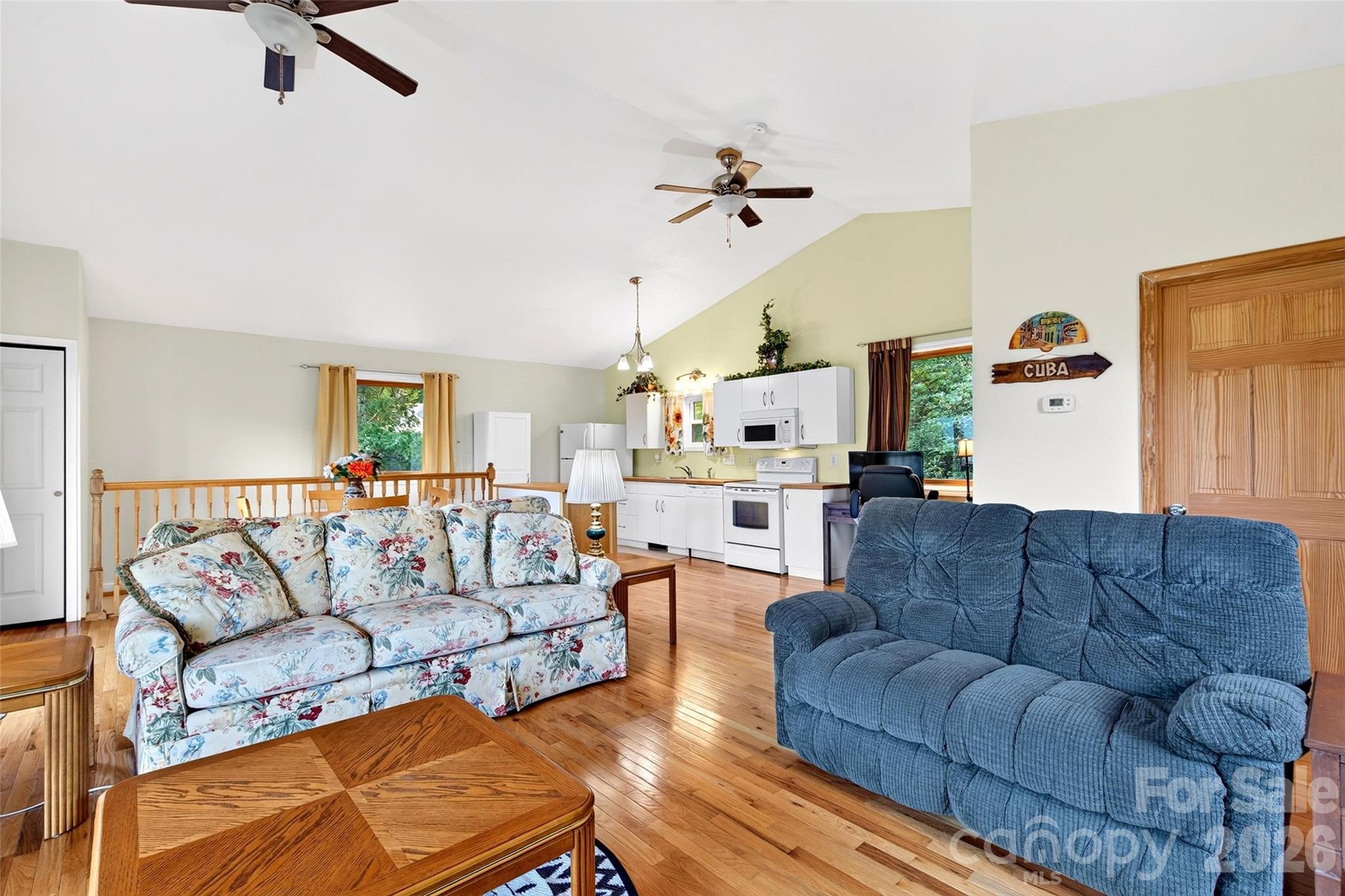 Single Family Residence at 40 E Valley View Drive, Marion, photo 9 of 29