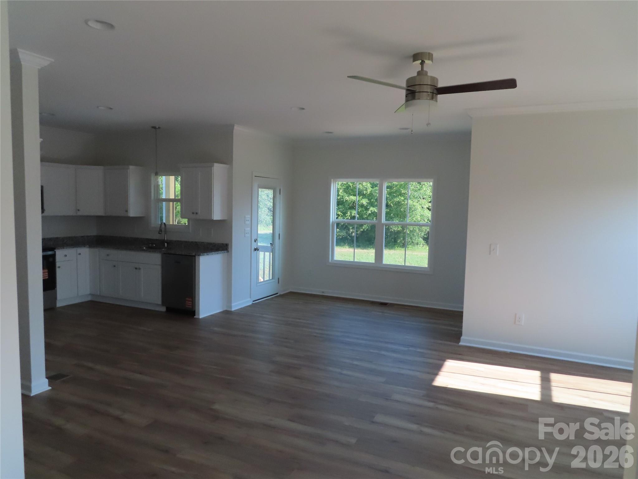 Single Family Residence at 117 Mason Tanner Court, Rock Hill, photo 8 of 23
