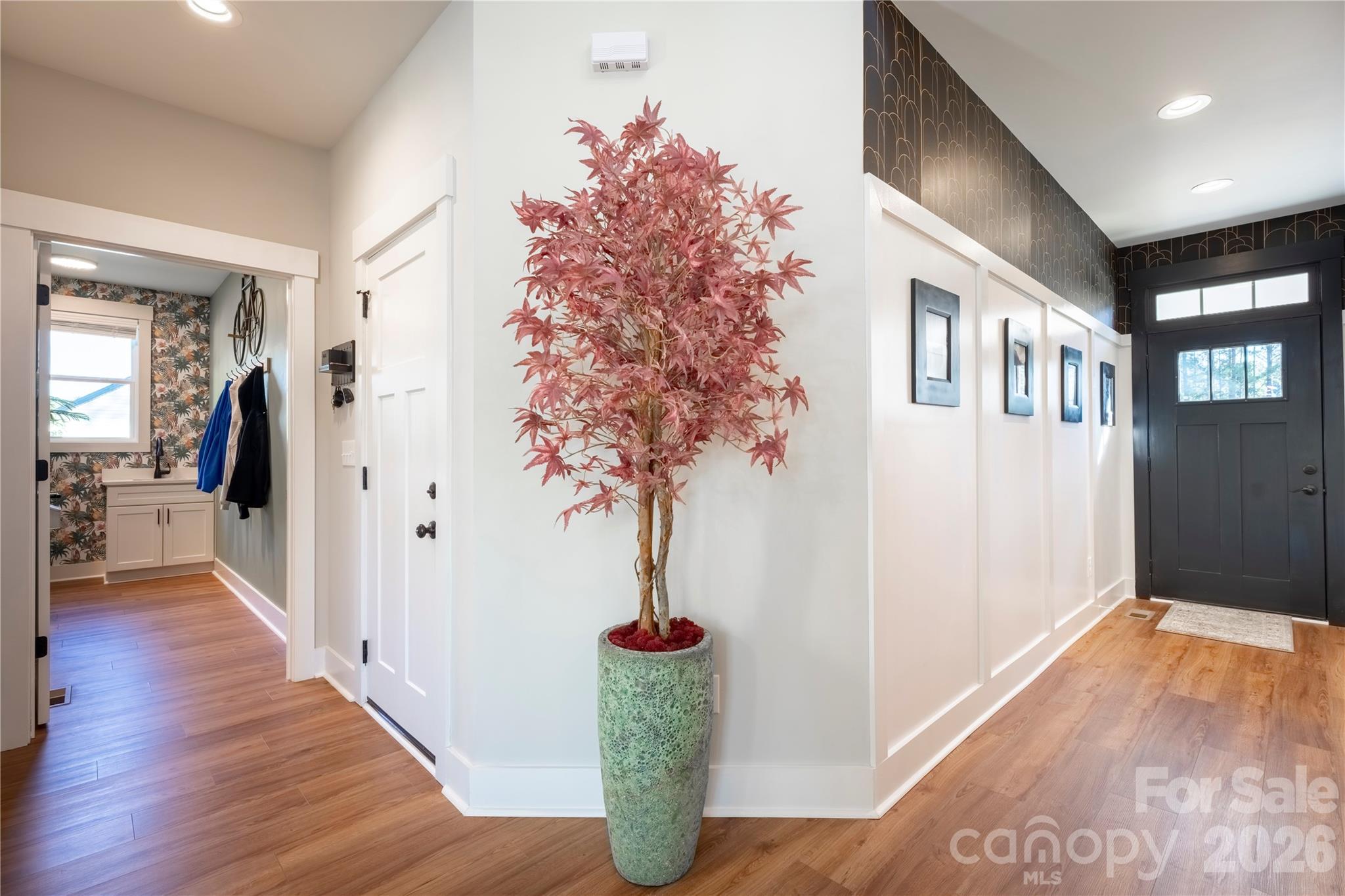 Single Family Residence at 5019 Star Magnolia Court, Clover, photo 12 of 43