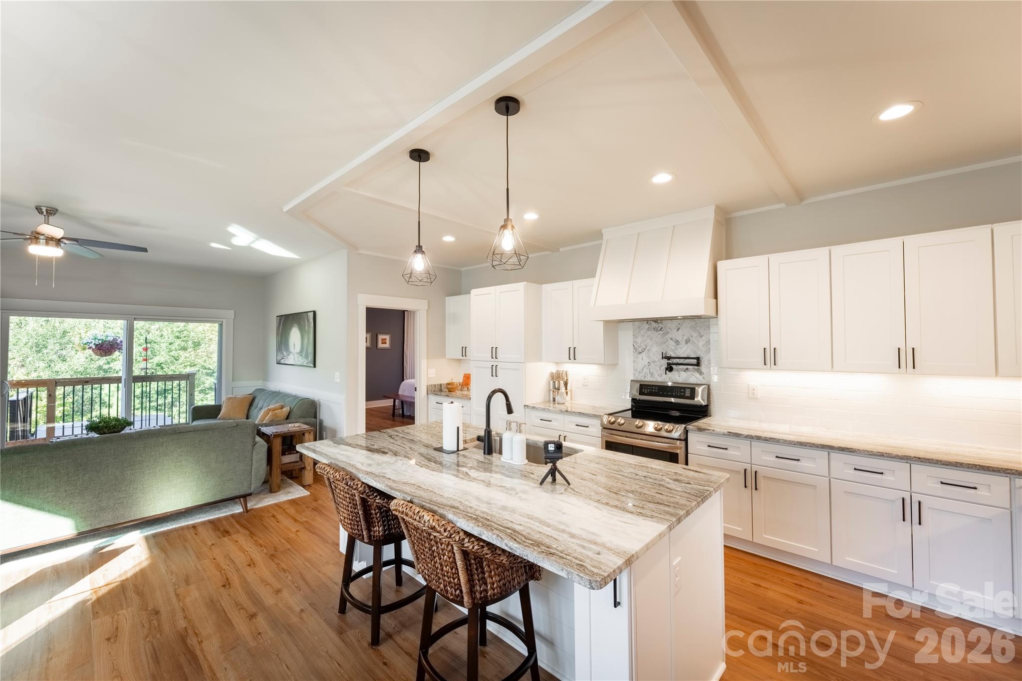 Single Family Residence at 5019 Star Magnolia Court, Clover, photo 13 of 43