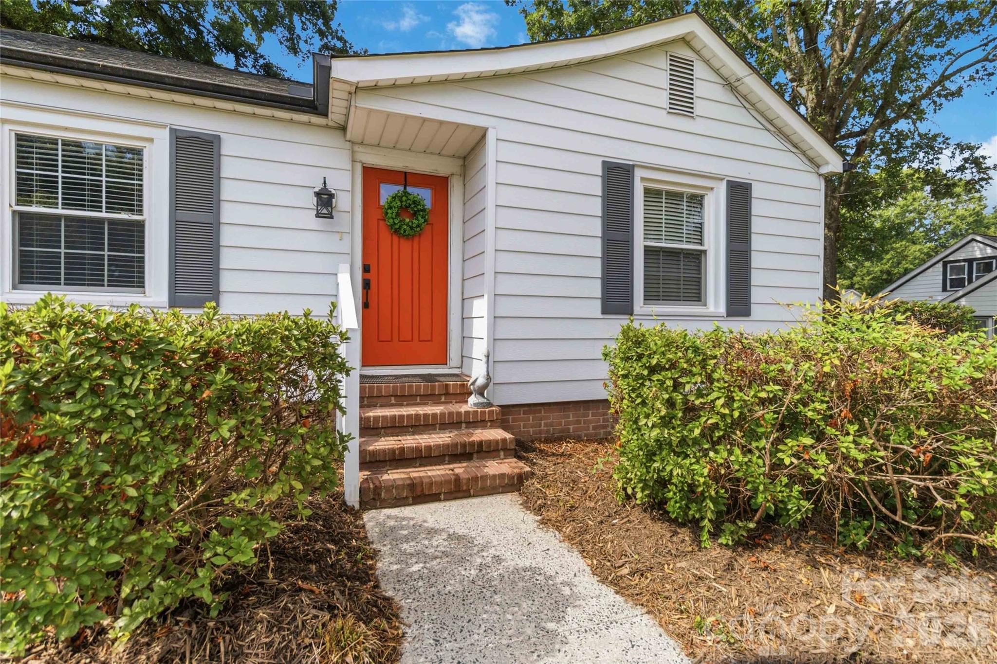 Single Family Residence at 201 W Elm Street, Wingate, photo 2 of 39