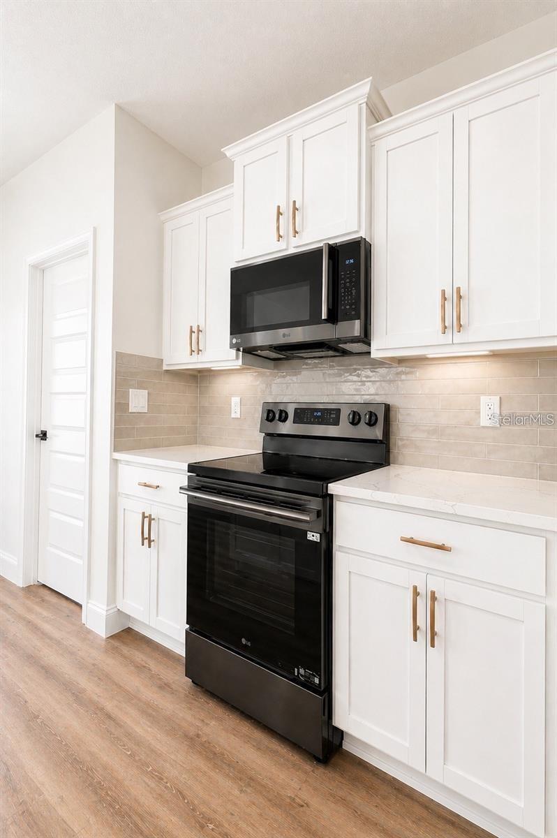 Single Family Residence at 14 POWDER HILL LN, PALM COAST, photo 15 of 51