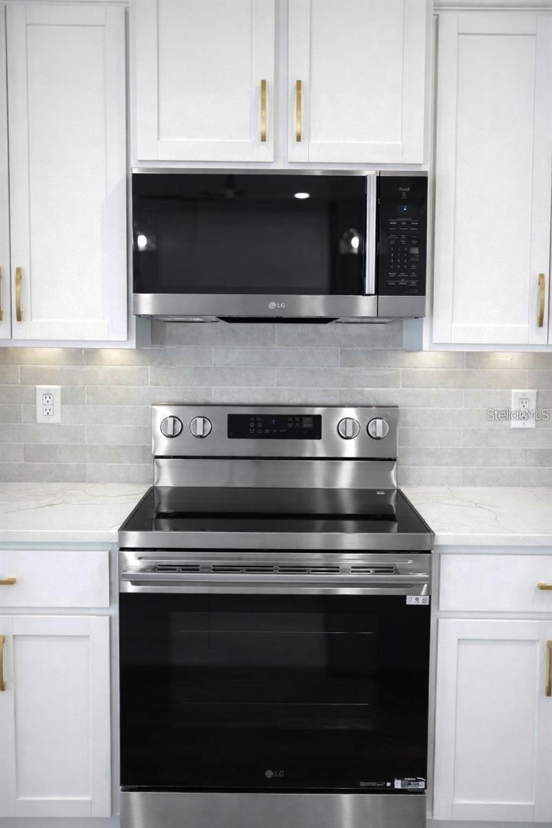 Single Family Residence at 14 POWDER HILL LN, PALM COAST, photo 16 of 51
