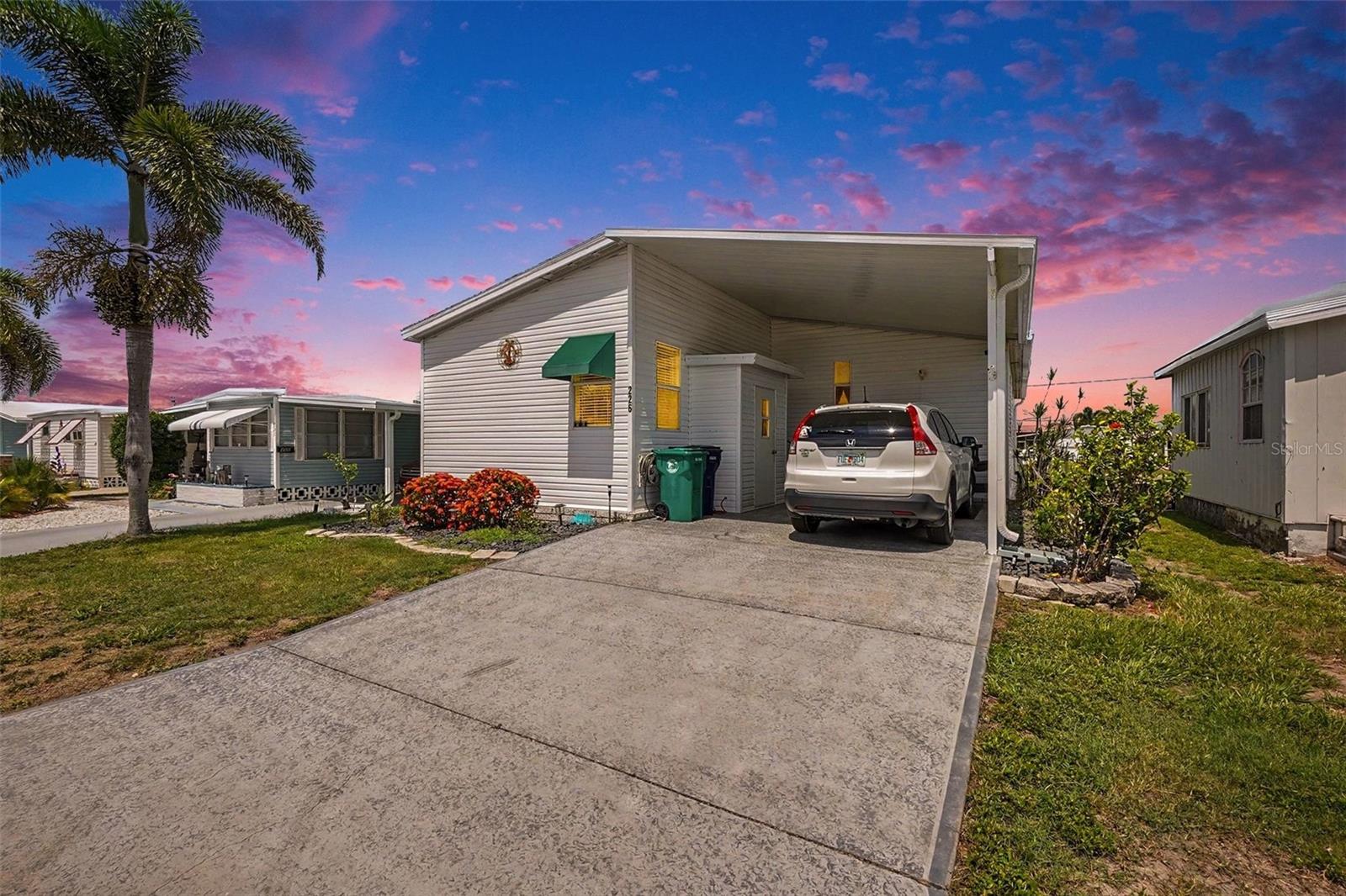 226 BIMINI DR