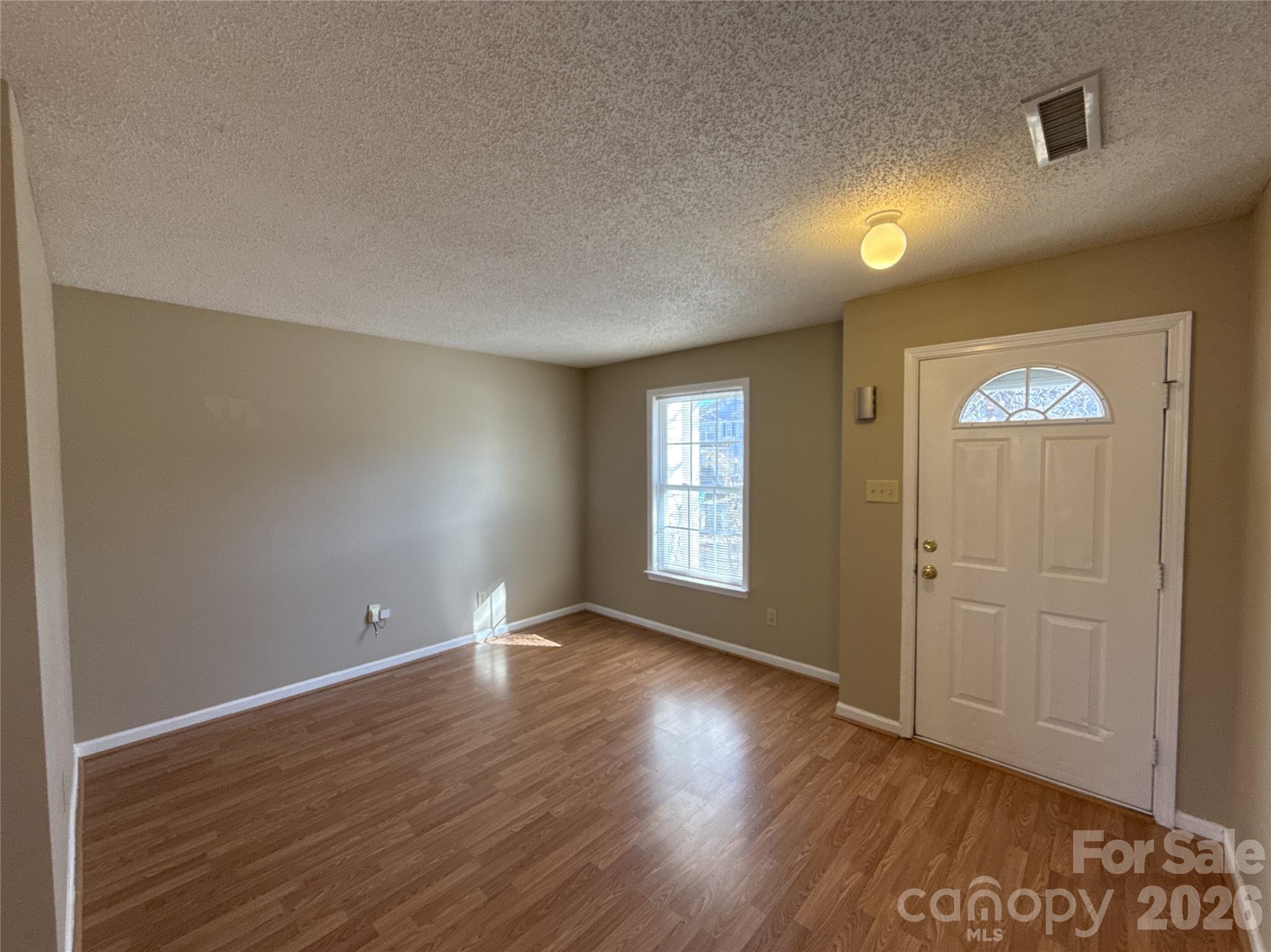 Single Family Residence at 2043 Dunsmore Lane, Waxhaw, photo 2 of 14