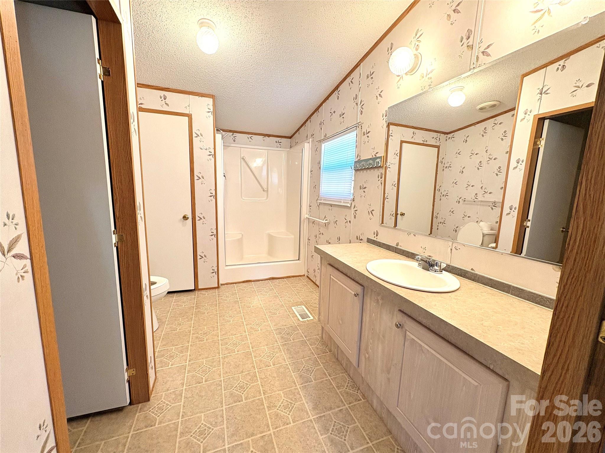 Primary Bathroom - 5422 Wrenn Drive, Denver