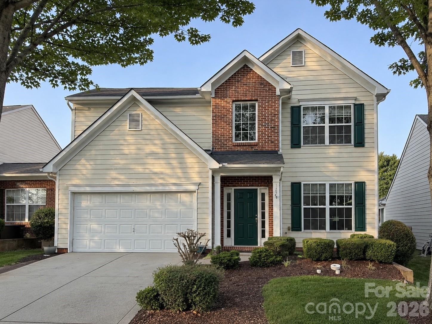 Single Family Residence at 125 Morrocroft Lane, Mooresville, photo 2 of 41