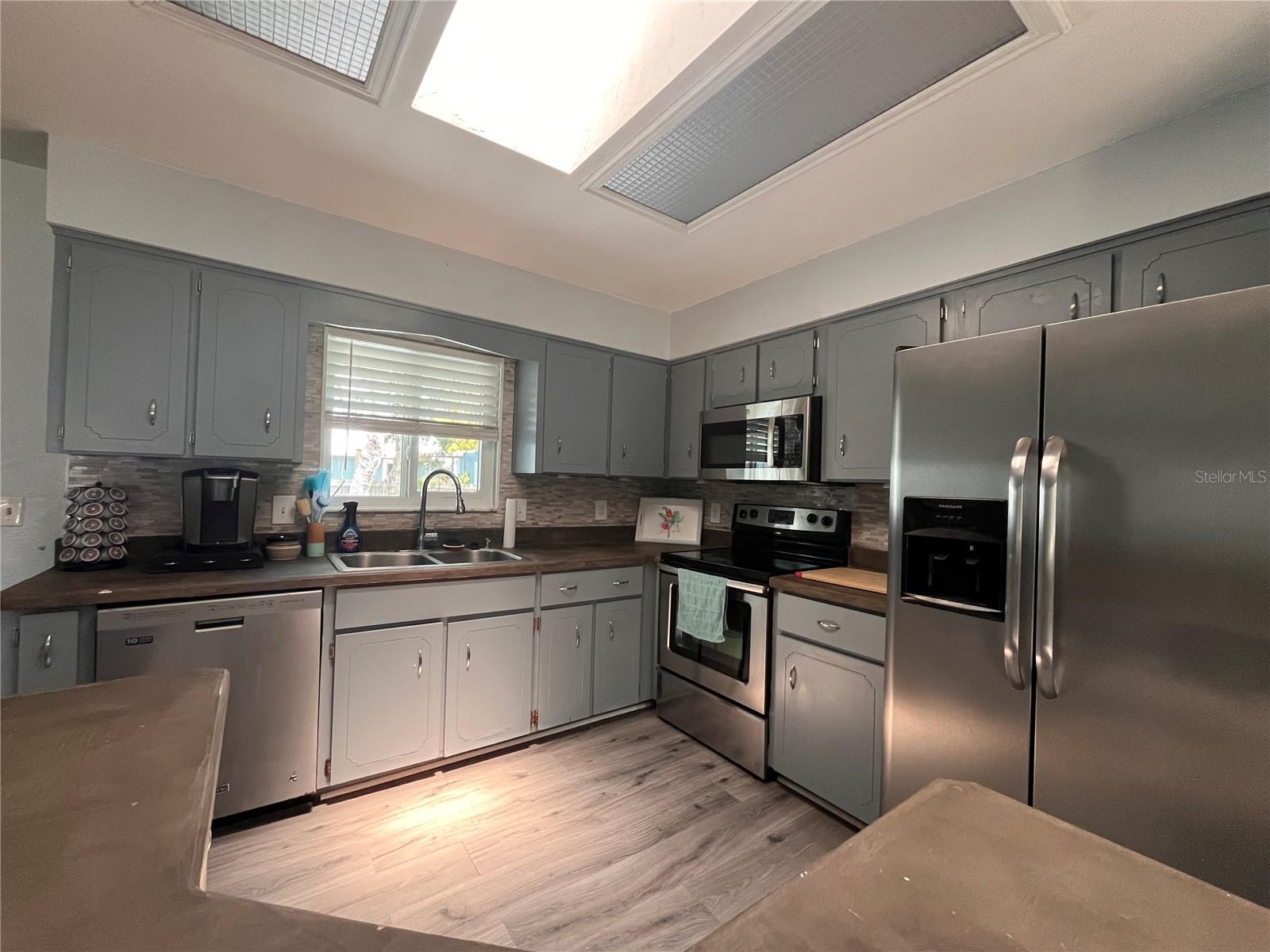 Single Family Residence at 2511 MILTON AVE, NEW SMYRNA BEACH, photo 5 of 36