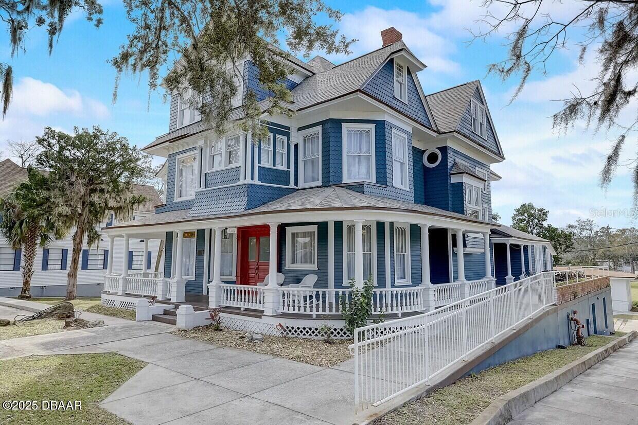 404 S RIDGEWOOD AVE