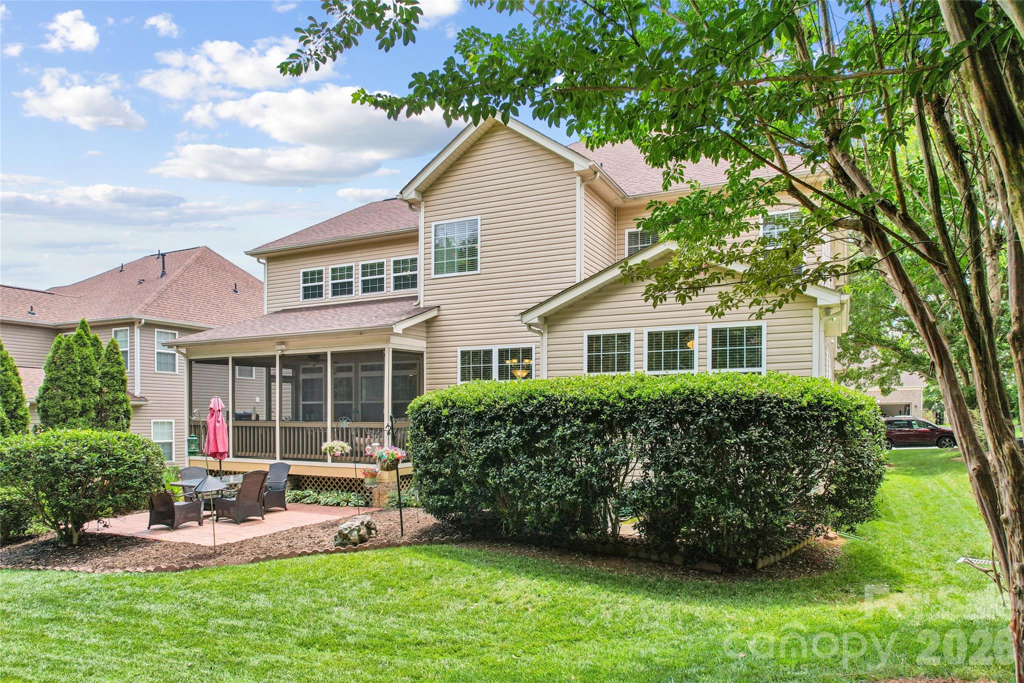 Single Family Residence at 8108 Penman Springs Drive, Waxhaw, photo 7 of 45