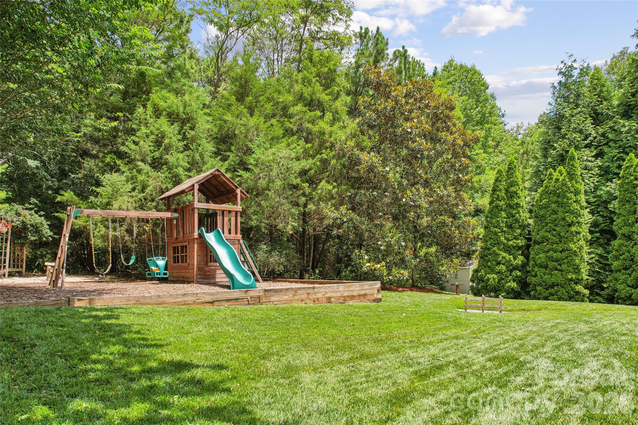 Single Family Residence at 8108 Penman Springs Drive, Waxhaw, photo 8 of 45