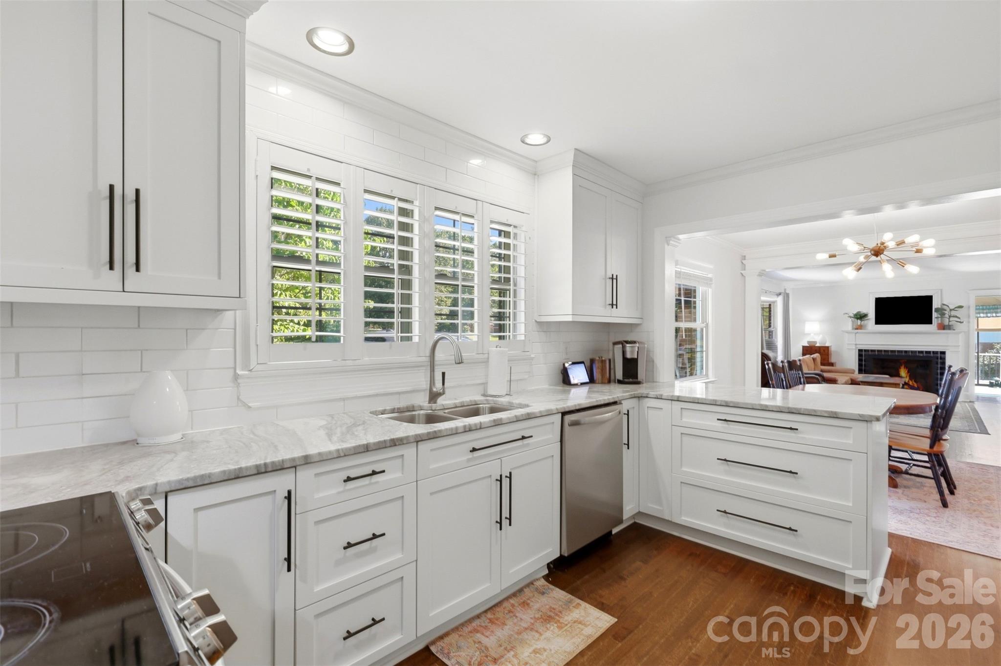 Single Family Residence at 2201 Armstrong Park Drive, Gastonia, photo 10 of 44