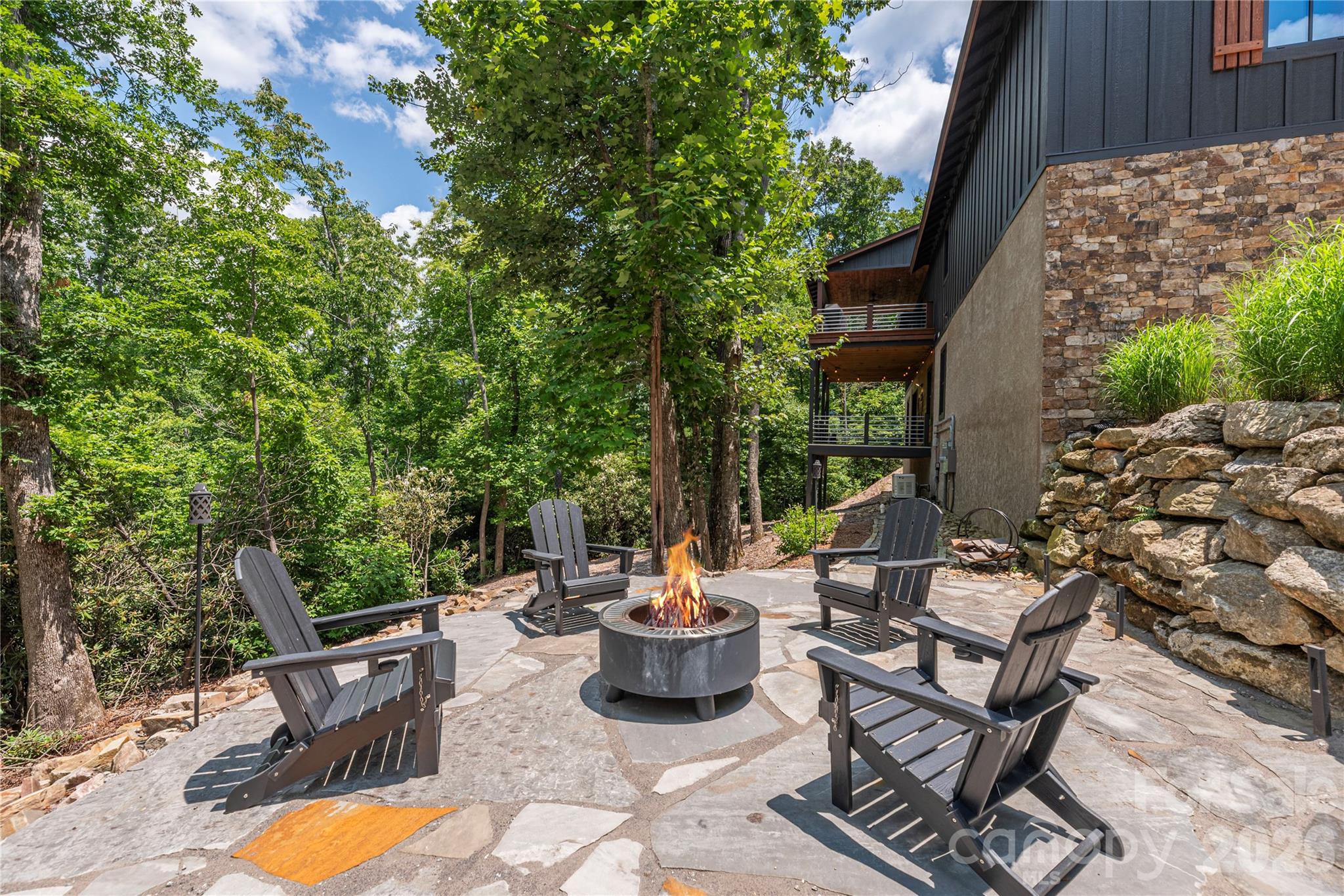 Firepit patio for S'more outdoor living - 28 Garren View Drive, Fairview
