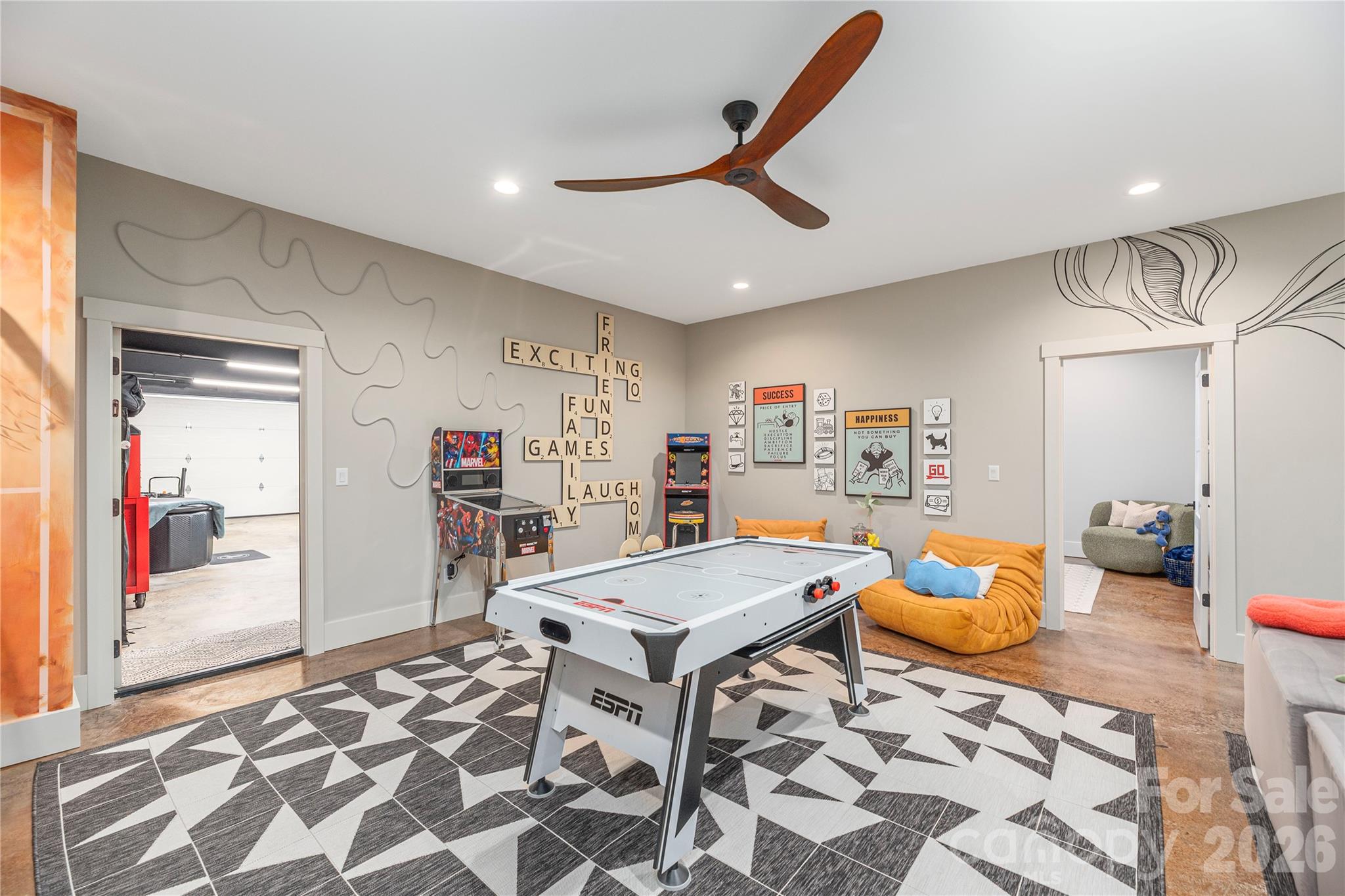 Space for fun and games - 28 & 30 Garren View Drive, Fairview