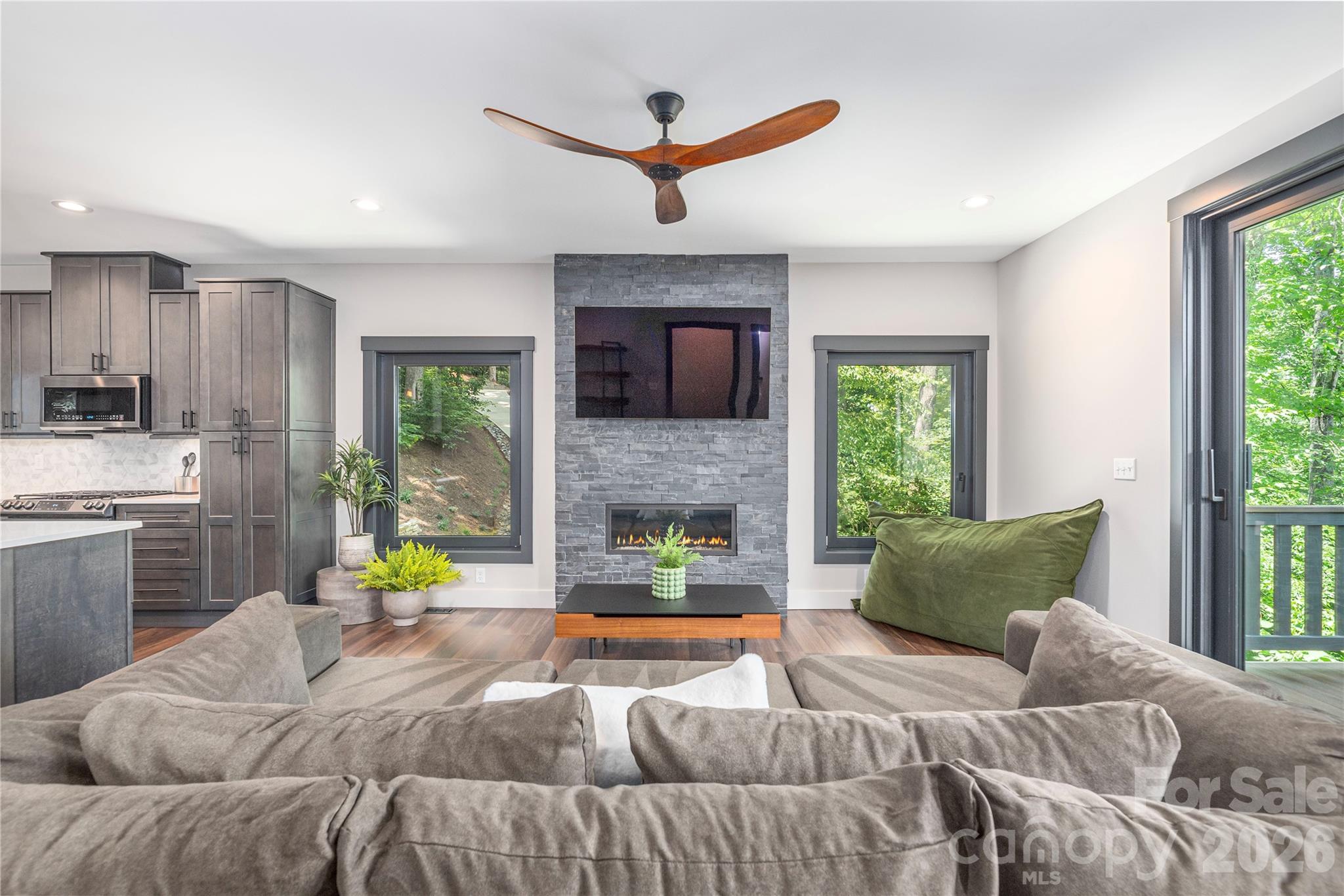 Gas fireplace for cozy winter evenings - 28 & 30 Garren View Drive, Fairview
