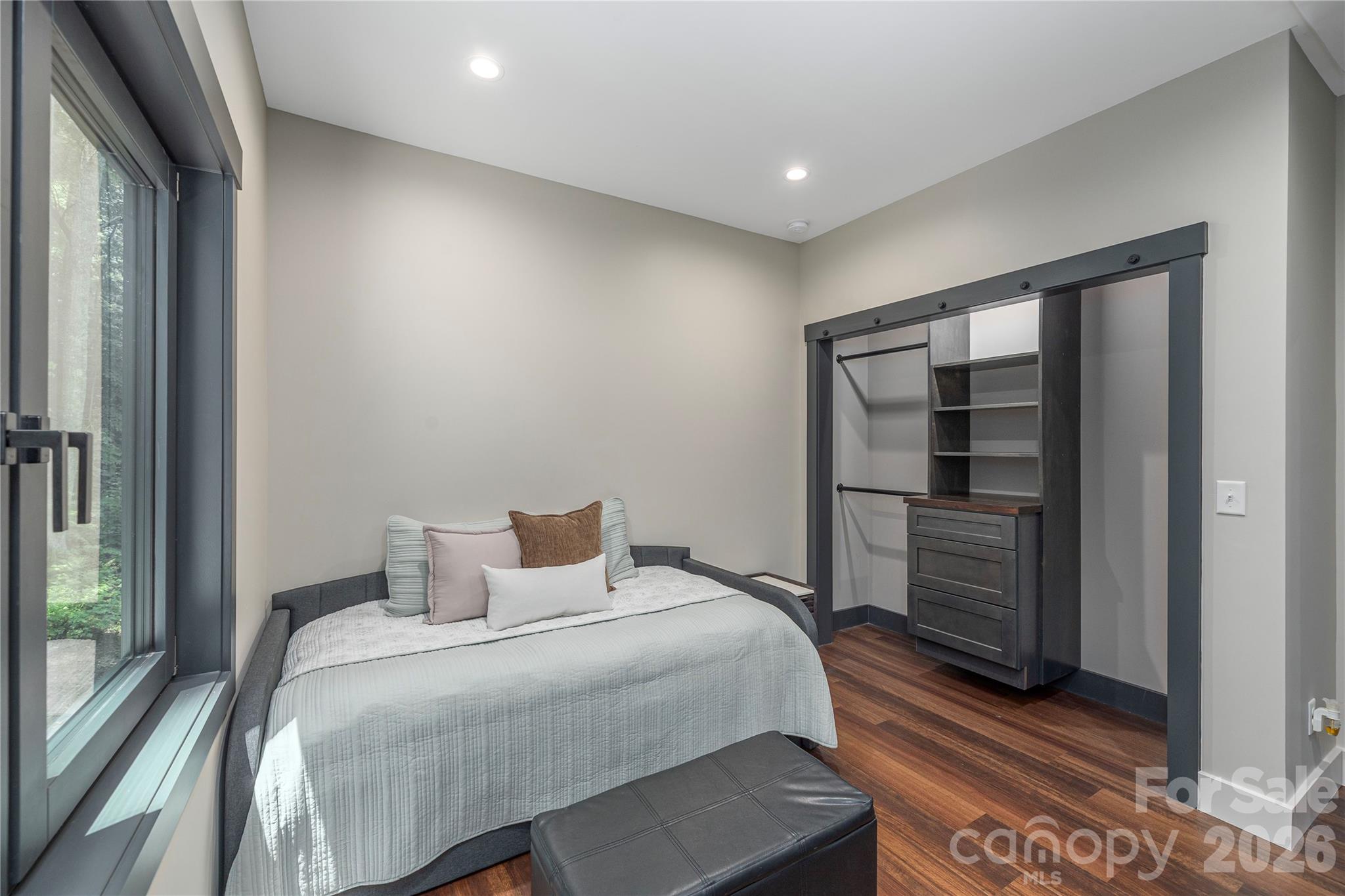 Bedroom 2 - 28 & 30 Garren View Drive, Fairview